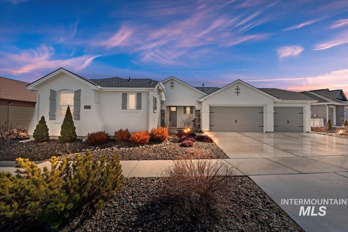 18258 N Goldenridge Property Photo 1