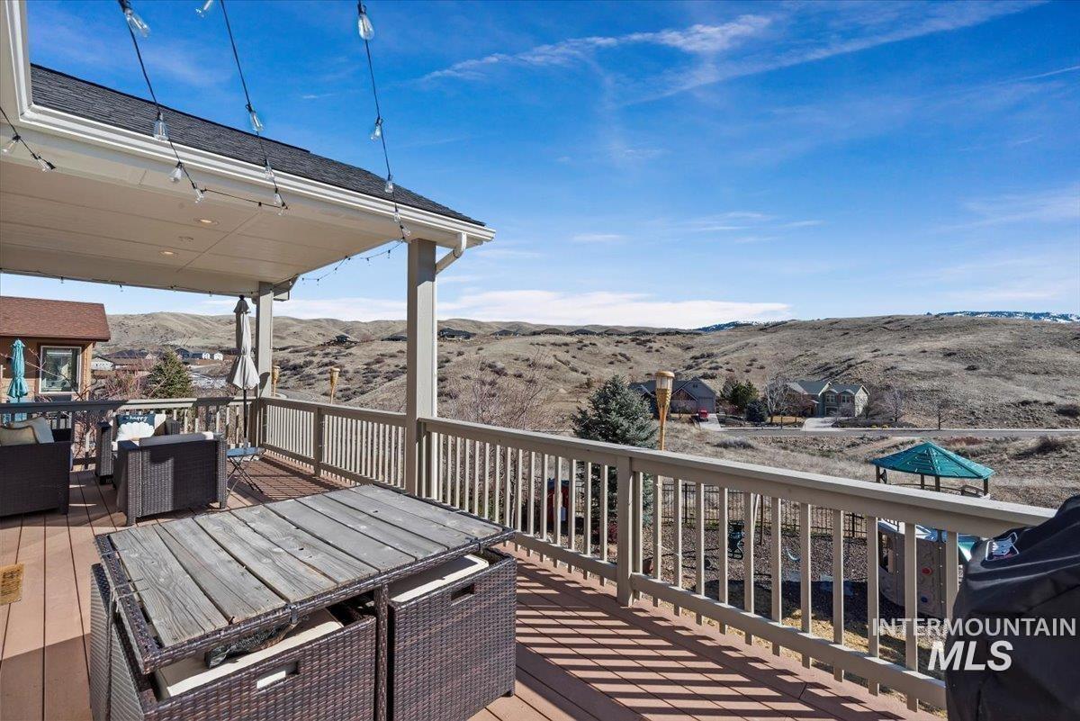 18258 N Goldenridge Property Photo 11