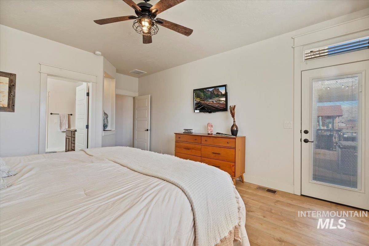 18258 N Goldenridge Property Photo 15