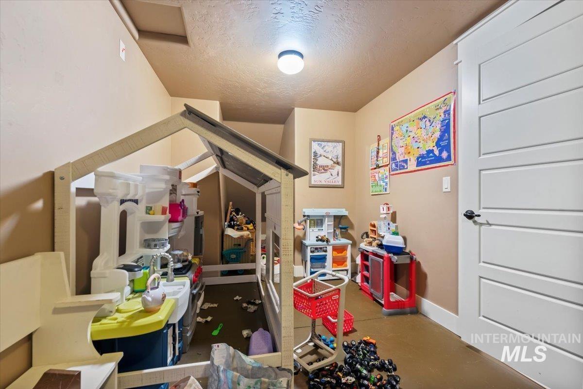 18258 N Goldenridge Property Photo 31