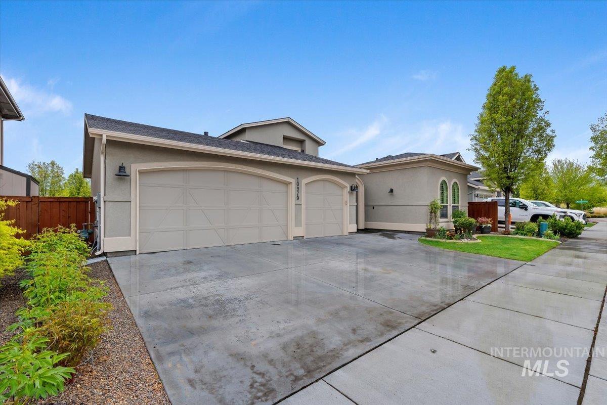 10979 W Leilani Dr Property Photo 4
