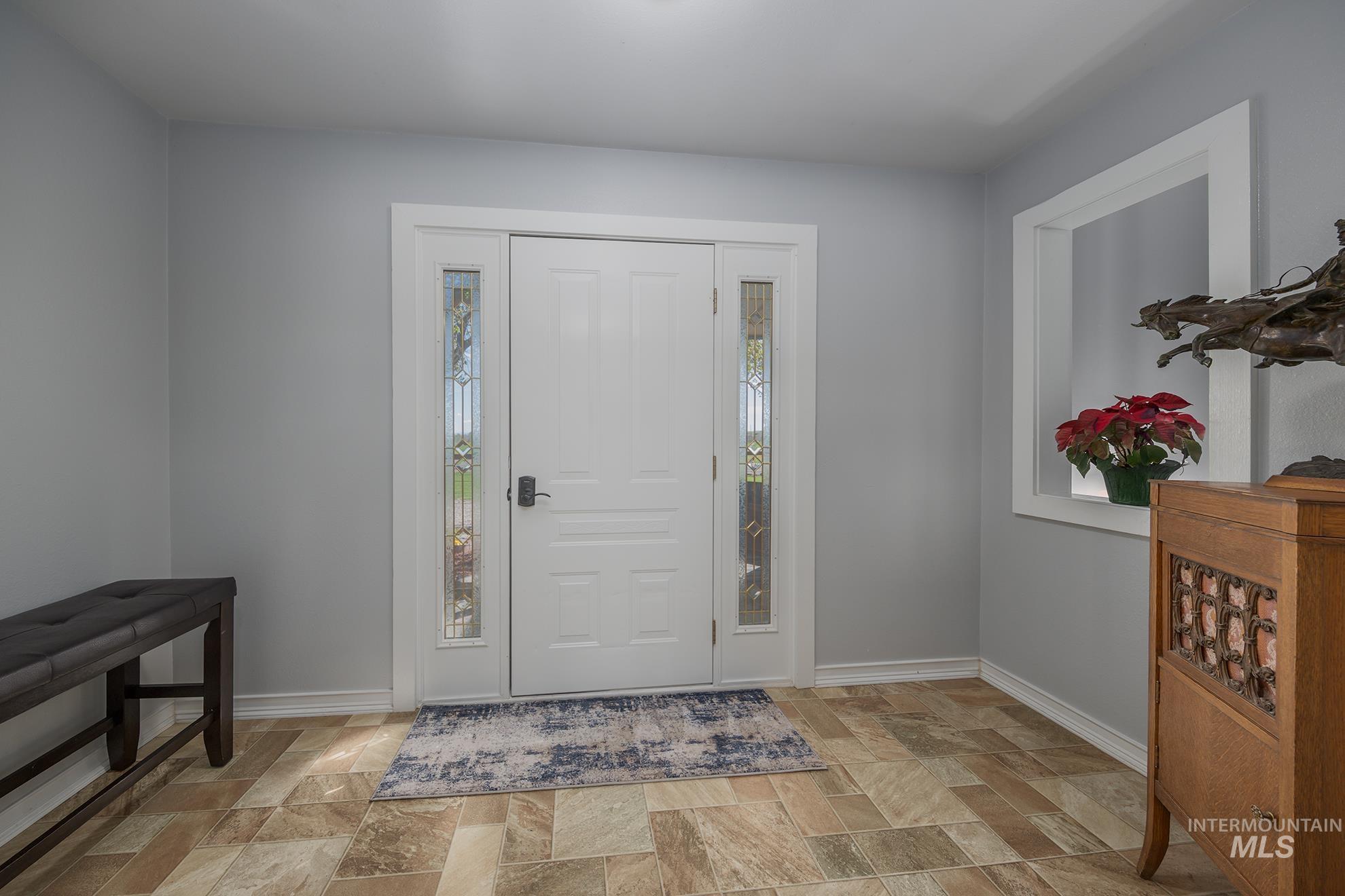 644 Ontario Heights Rd Property Photo 10