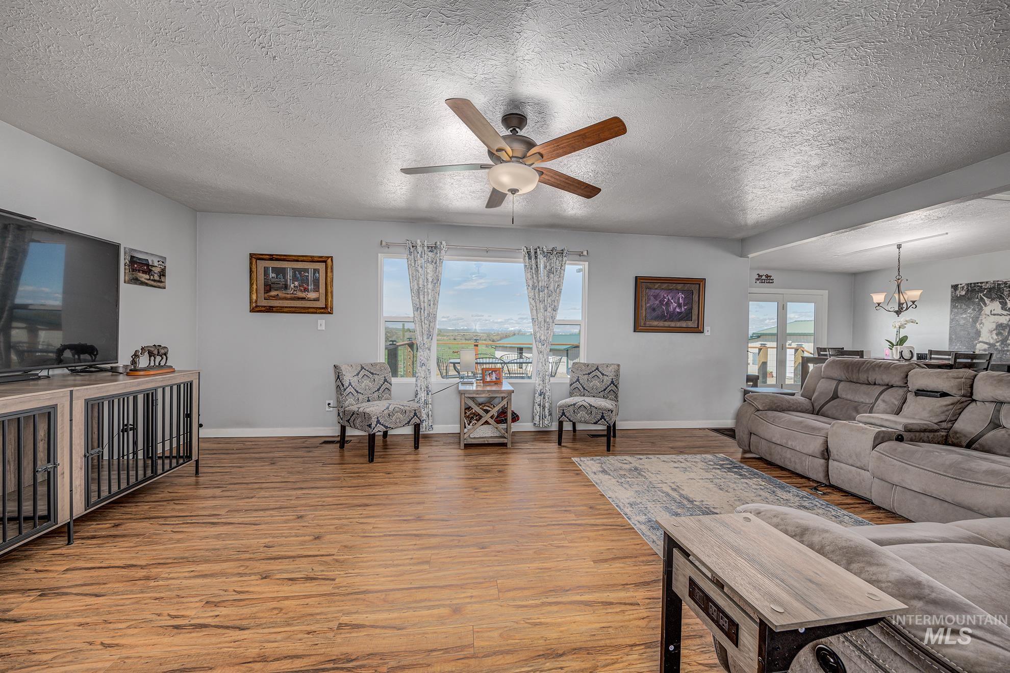 644 Ontario Heights Rd Property Photo 11