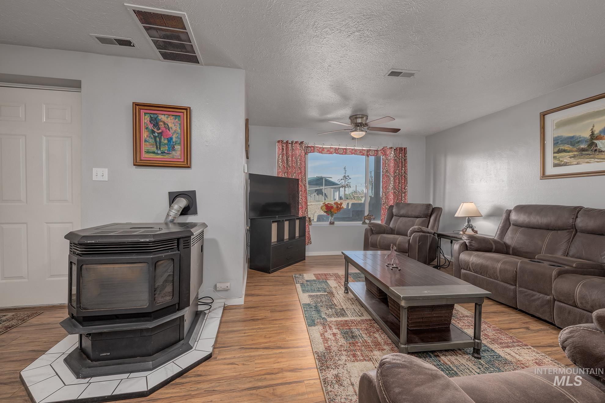 644 Ontario Heights Rd Property Photo 22