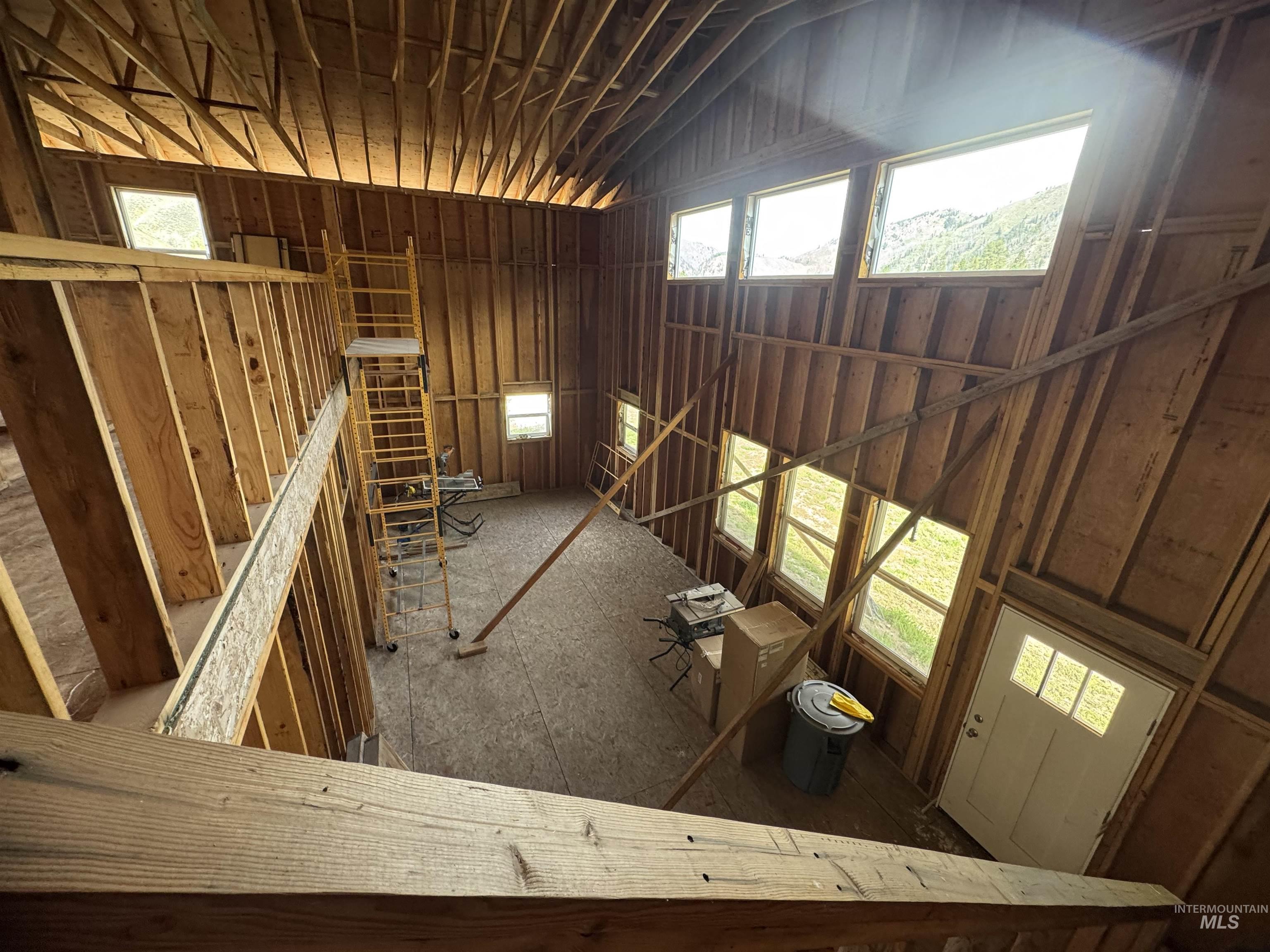 5050 E Baumgartner Rd Property Photo 4