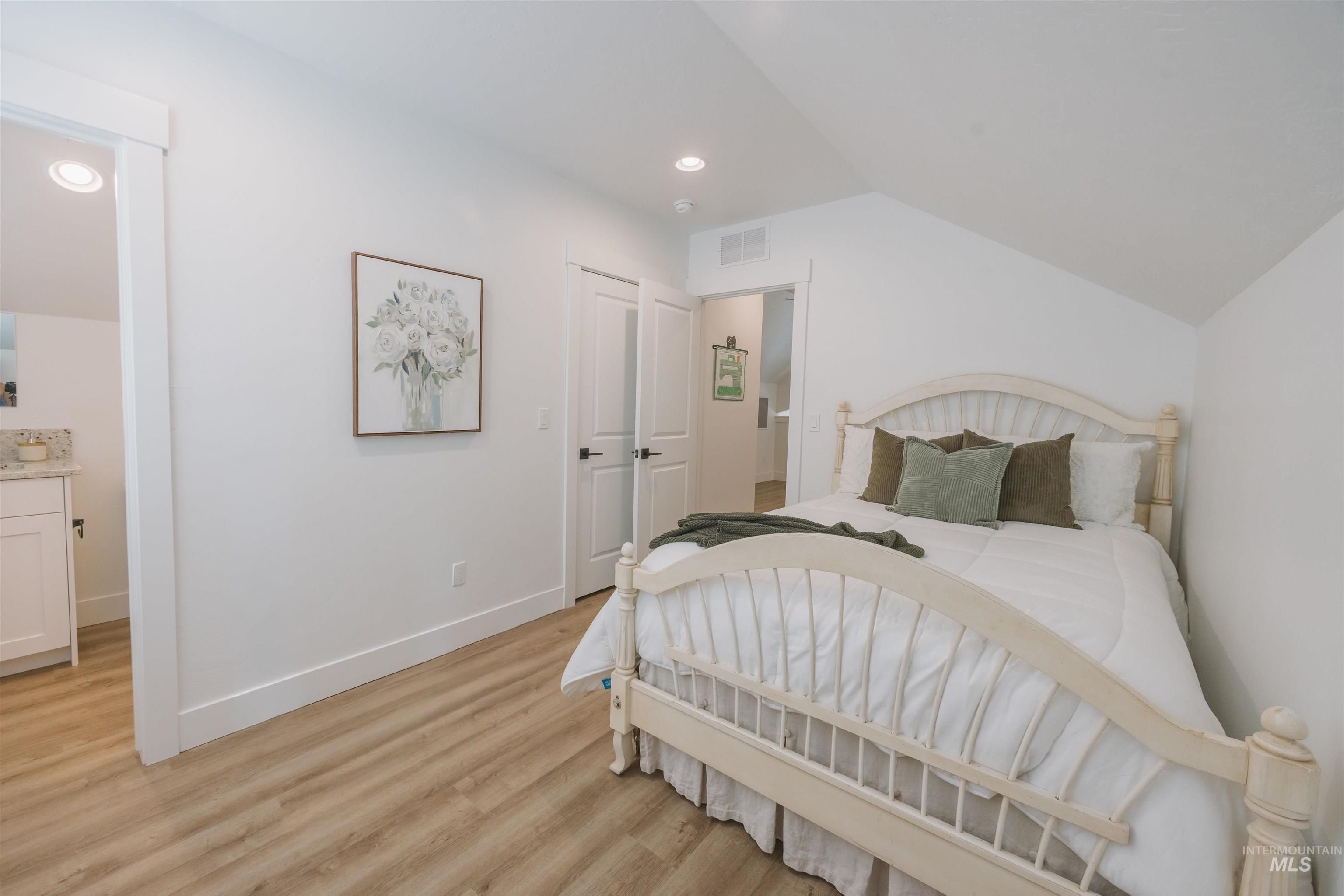 3873 Hot Springs Road Property Photo 13