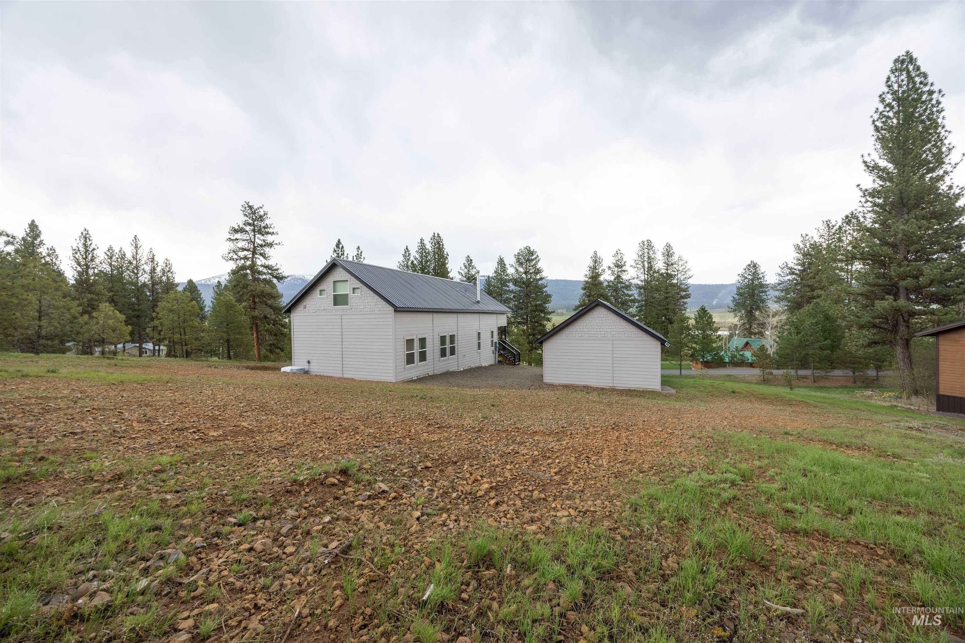 3873 Hot Springs Road Property Photo 17