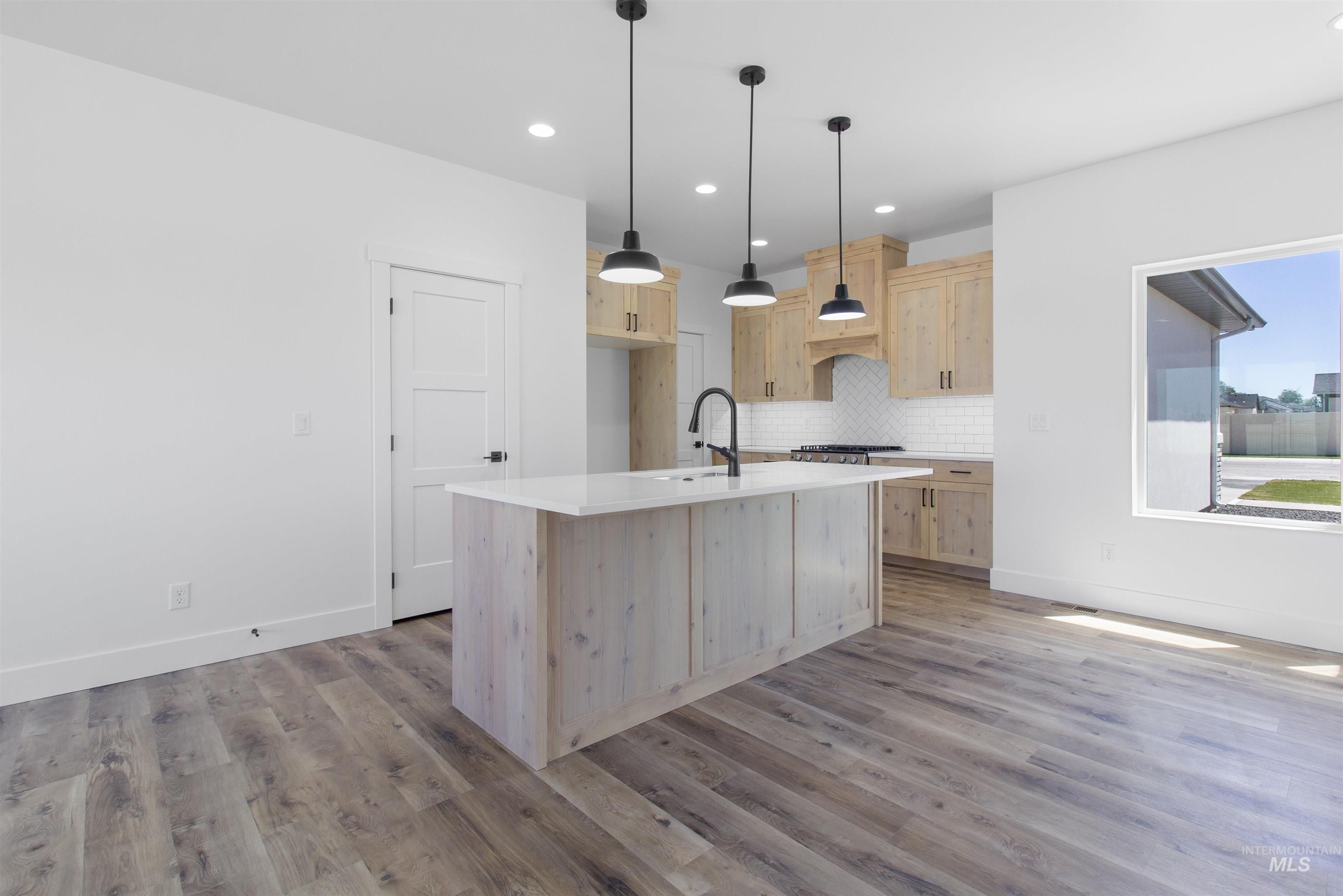 579 Moonstone Property Photo 12