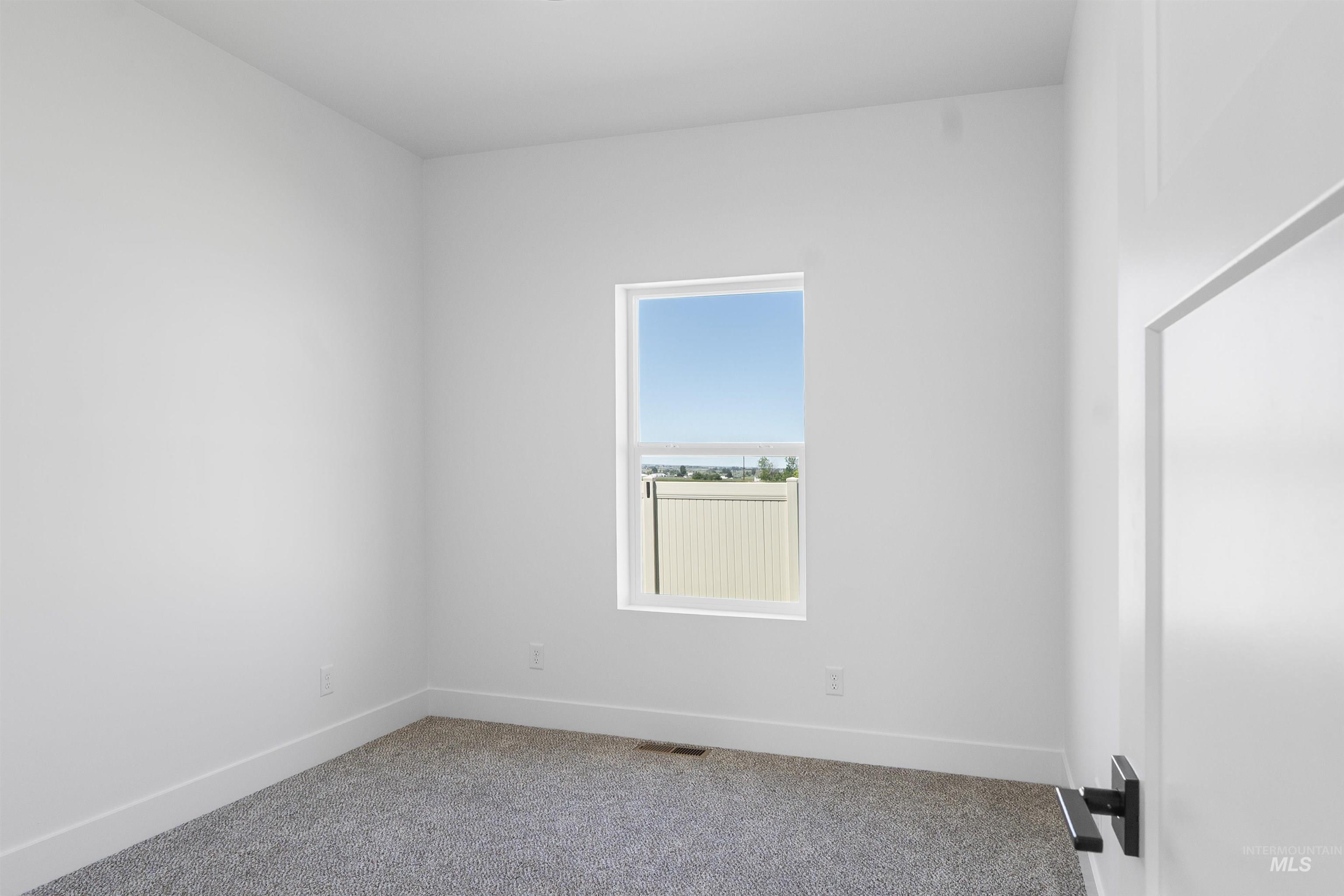 579 Moonstone Property Photo 29