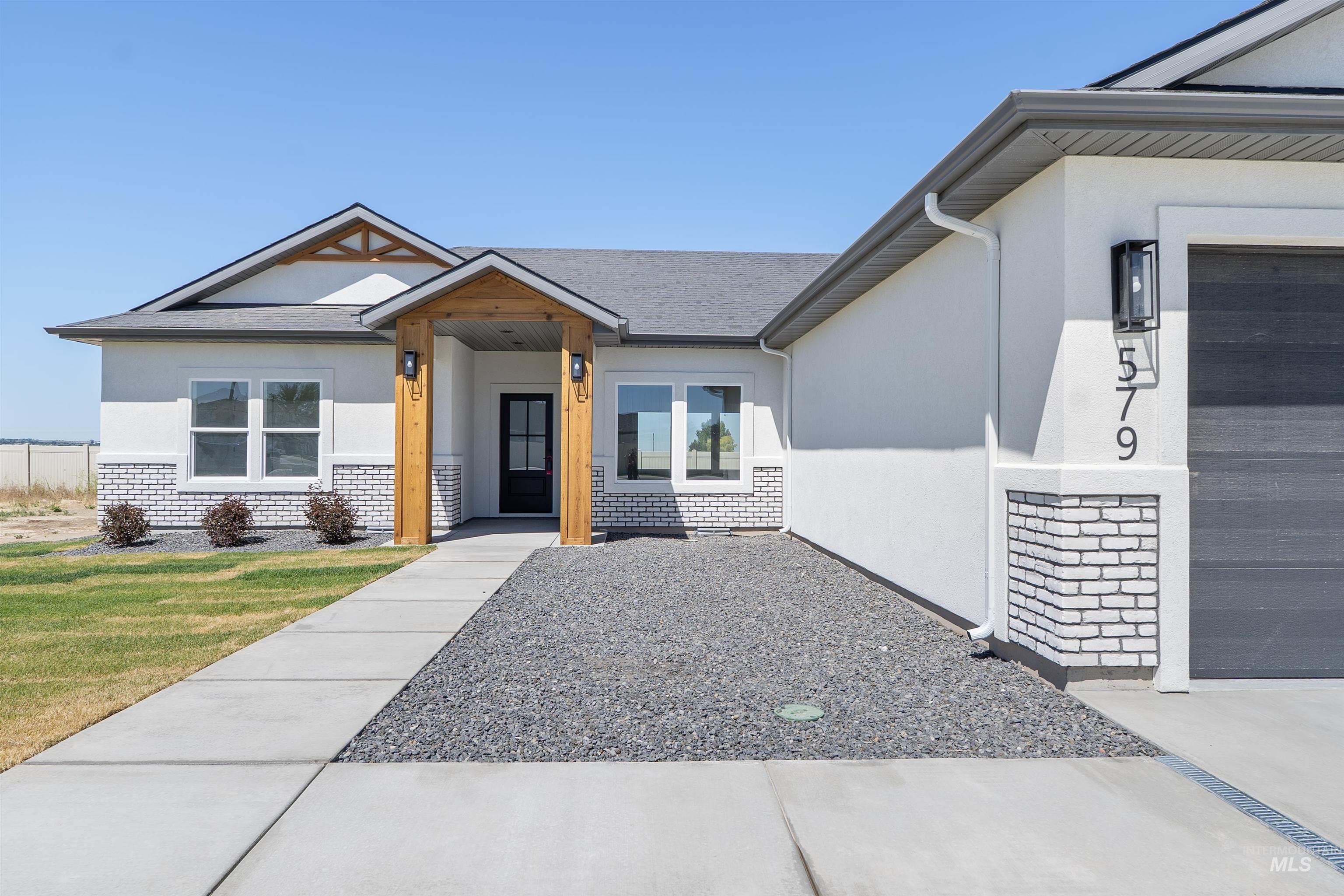 579 Moonstone Property Photo 34
