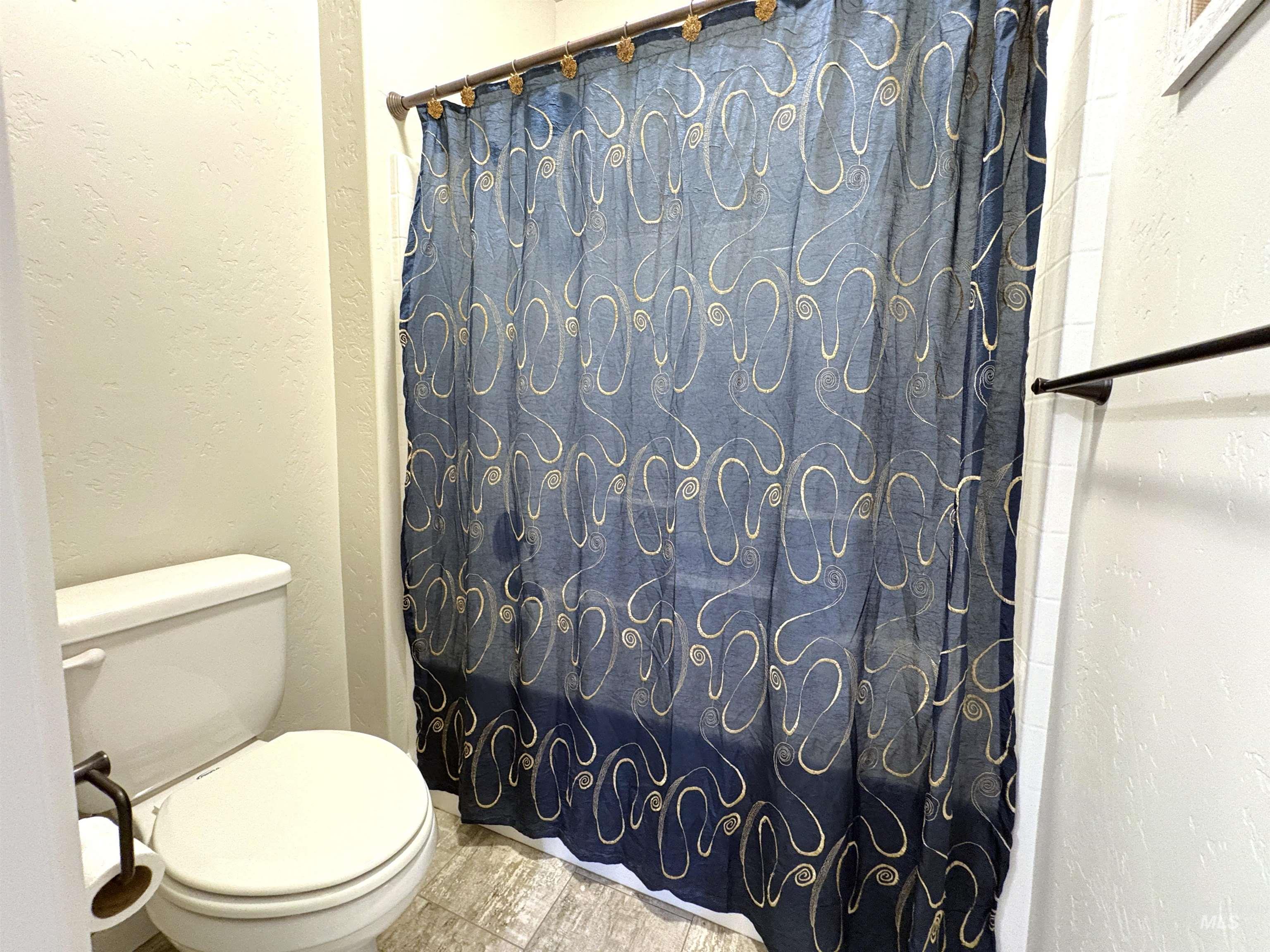 641 E Crest Ridge Dr Property Photo 7