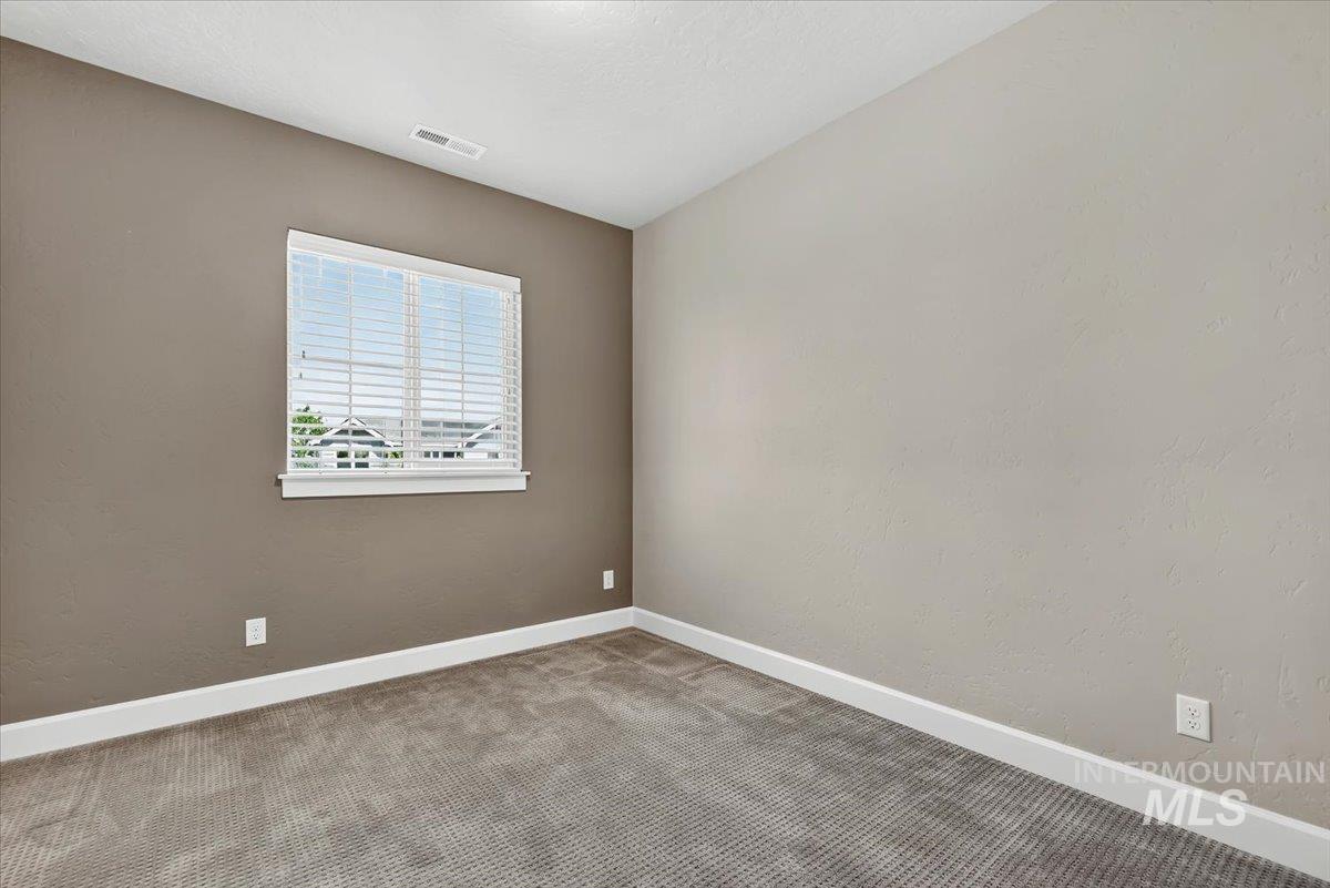 641 E Crest Ridge Dr Property Photo 25