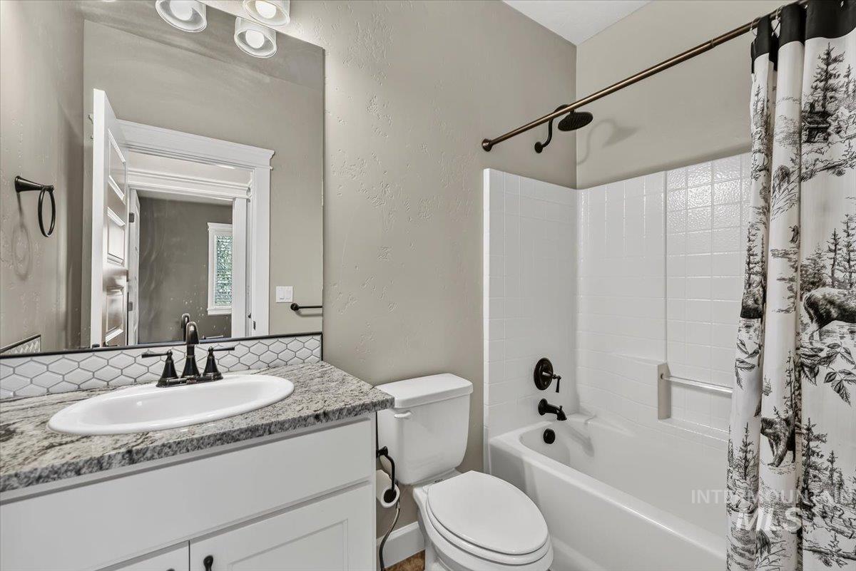 641 E Crest Ridge Dr Property Photo 27