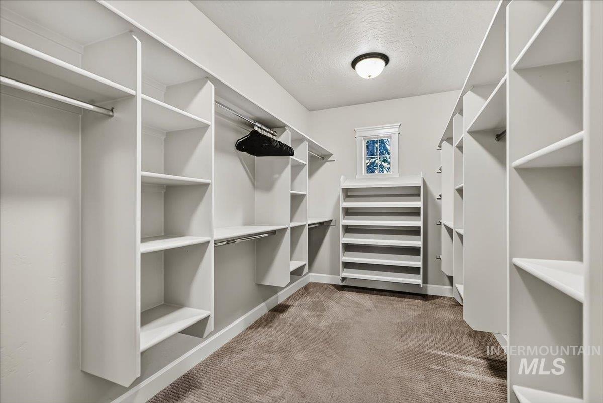 641 E Crest Ridge Dr Property Photo 32