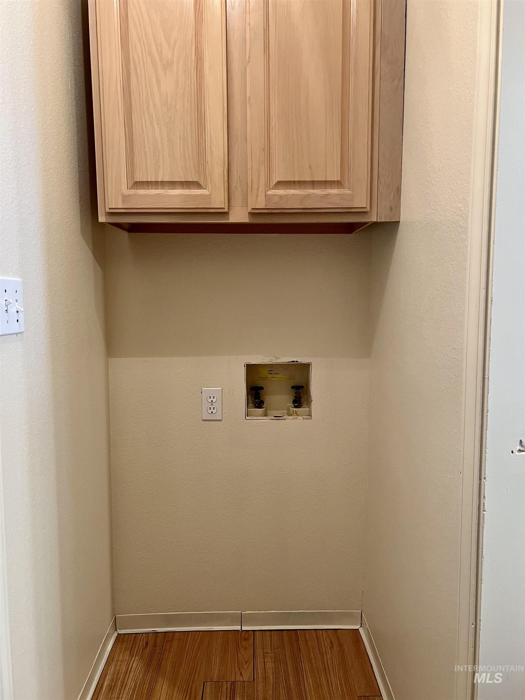 7949 W Holt Ct. Property Photo 6