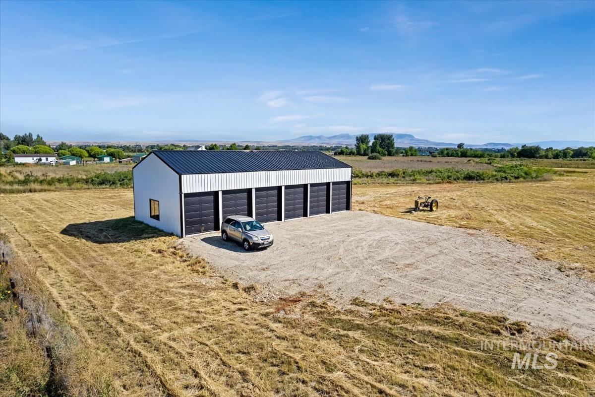 2630 Berglund Rd Property Photo 3