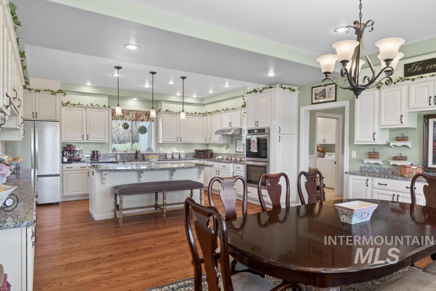 1086 E Rock Creek Rd Property Photo 22