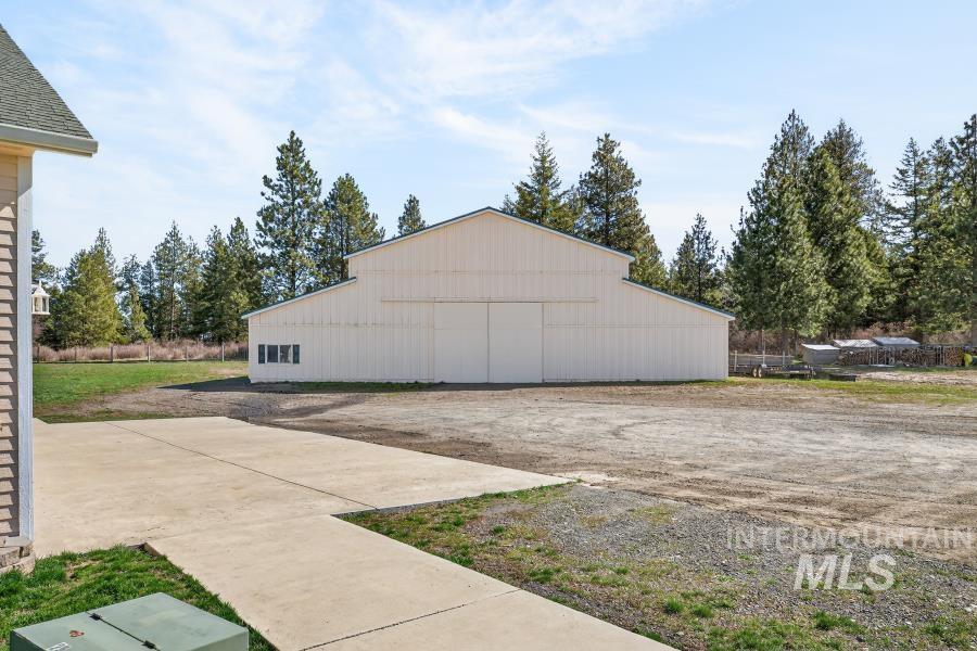 1086 E Rock Creek Rd Property Photo 43
