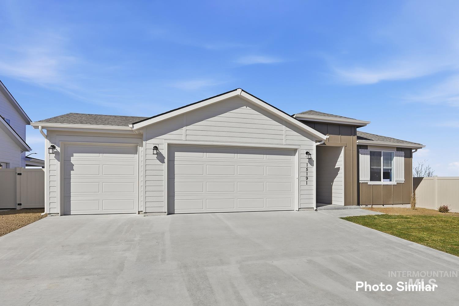 15136 Lenticular Ave Property Photo 1