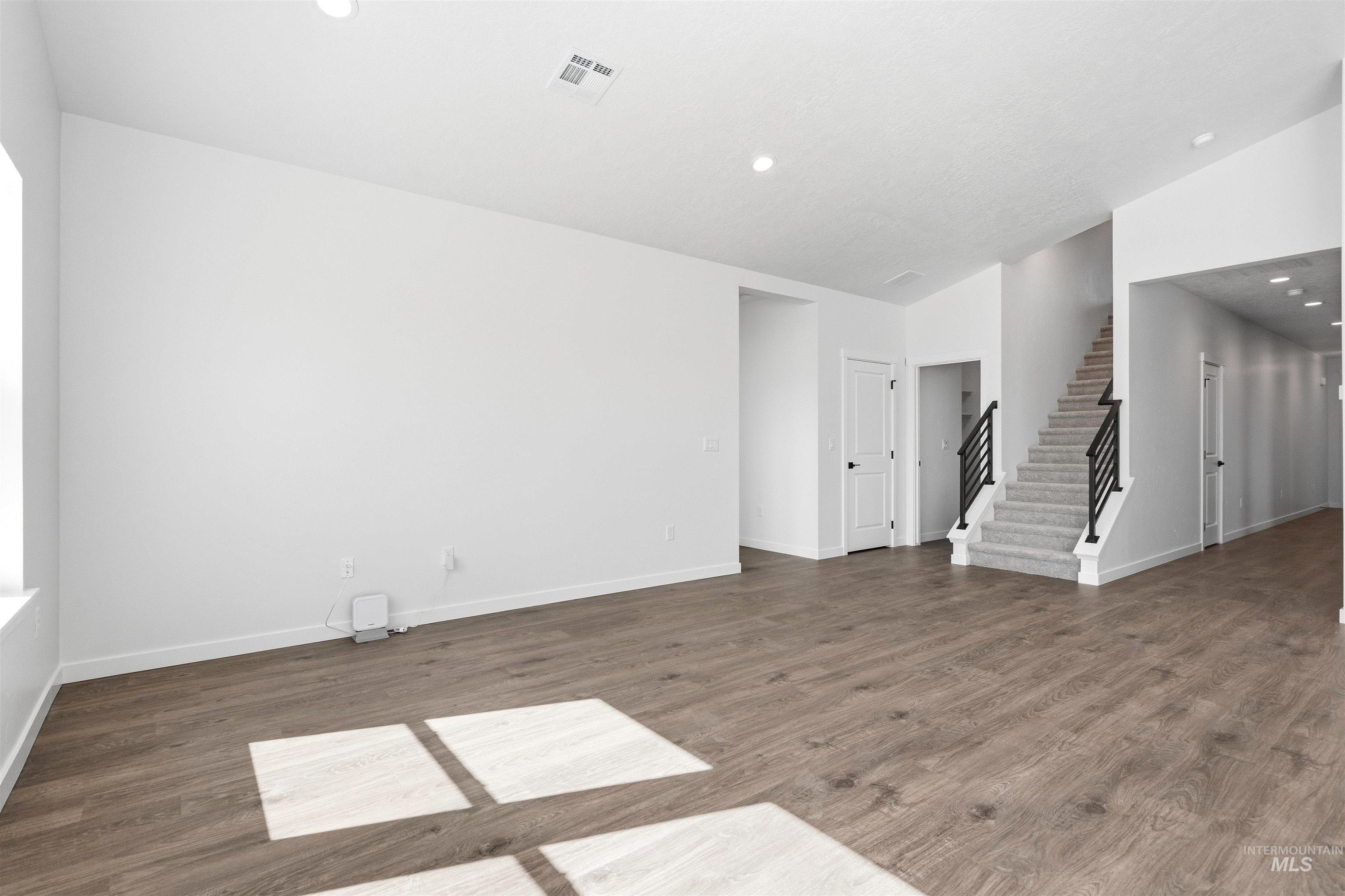 4403 Belethor Ave Property Photo 10