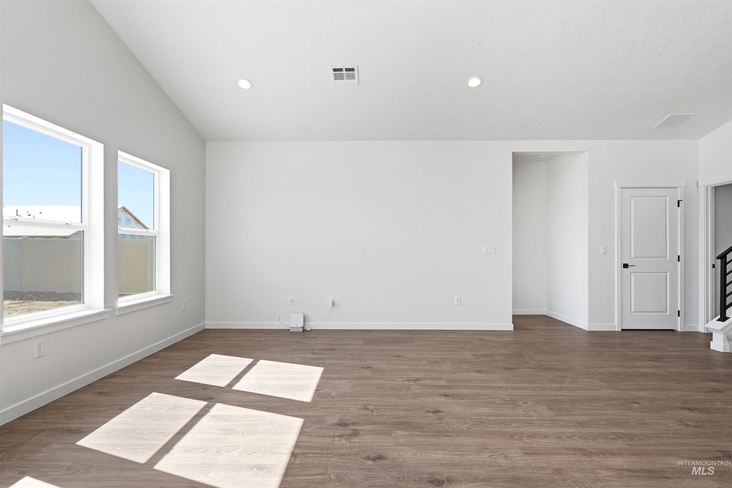 4403 Belethor Ave Property Photo 11