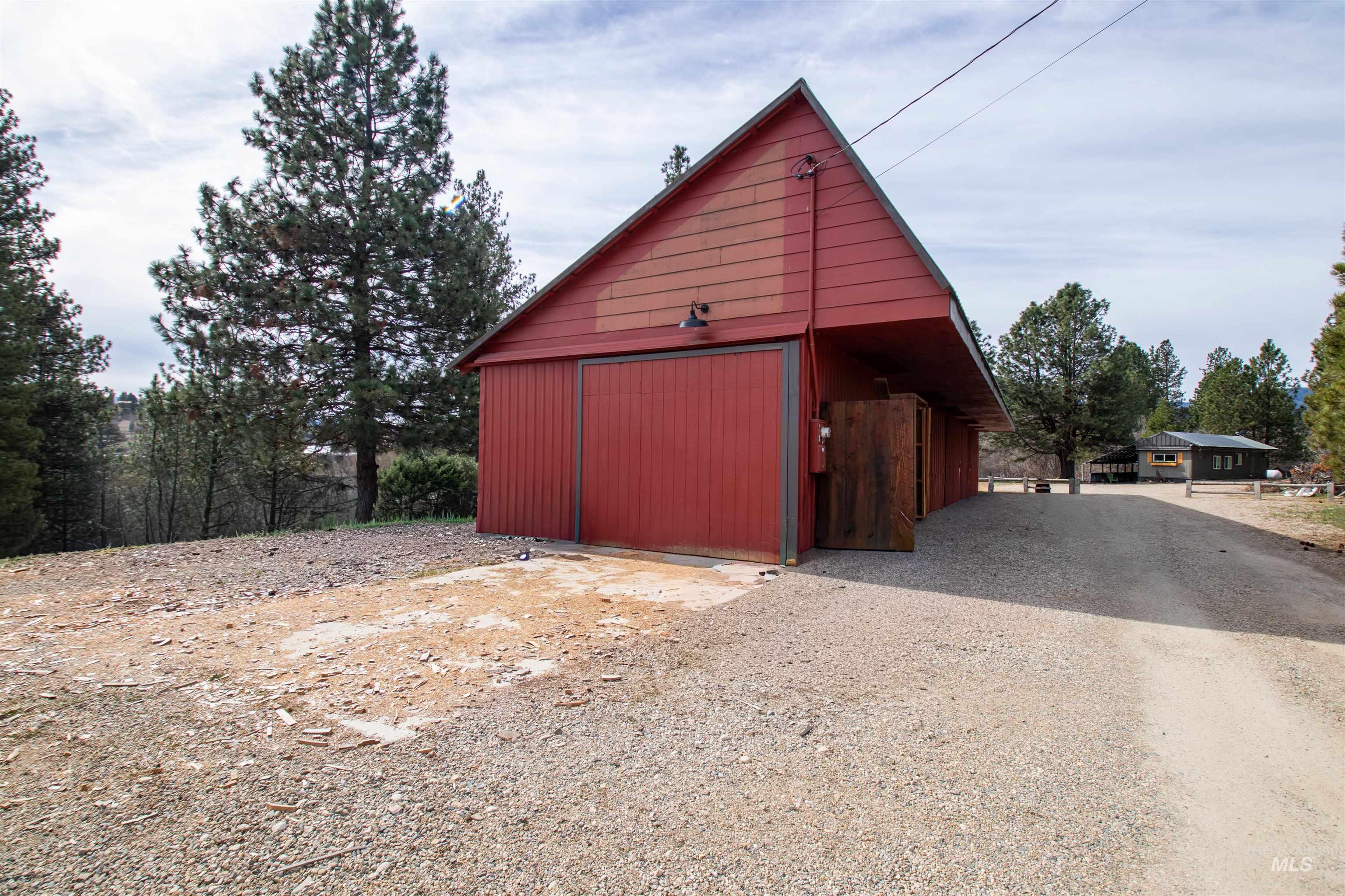 64 Messick Ln Property Photo 7