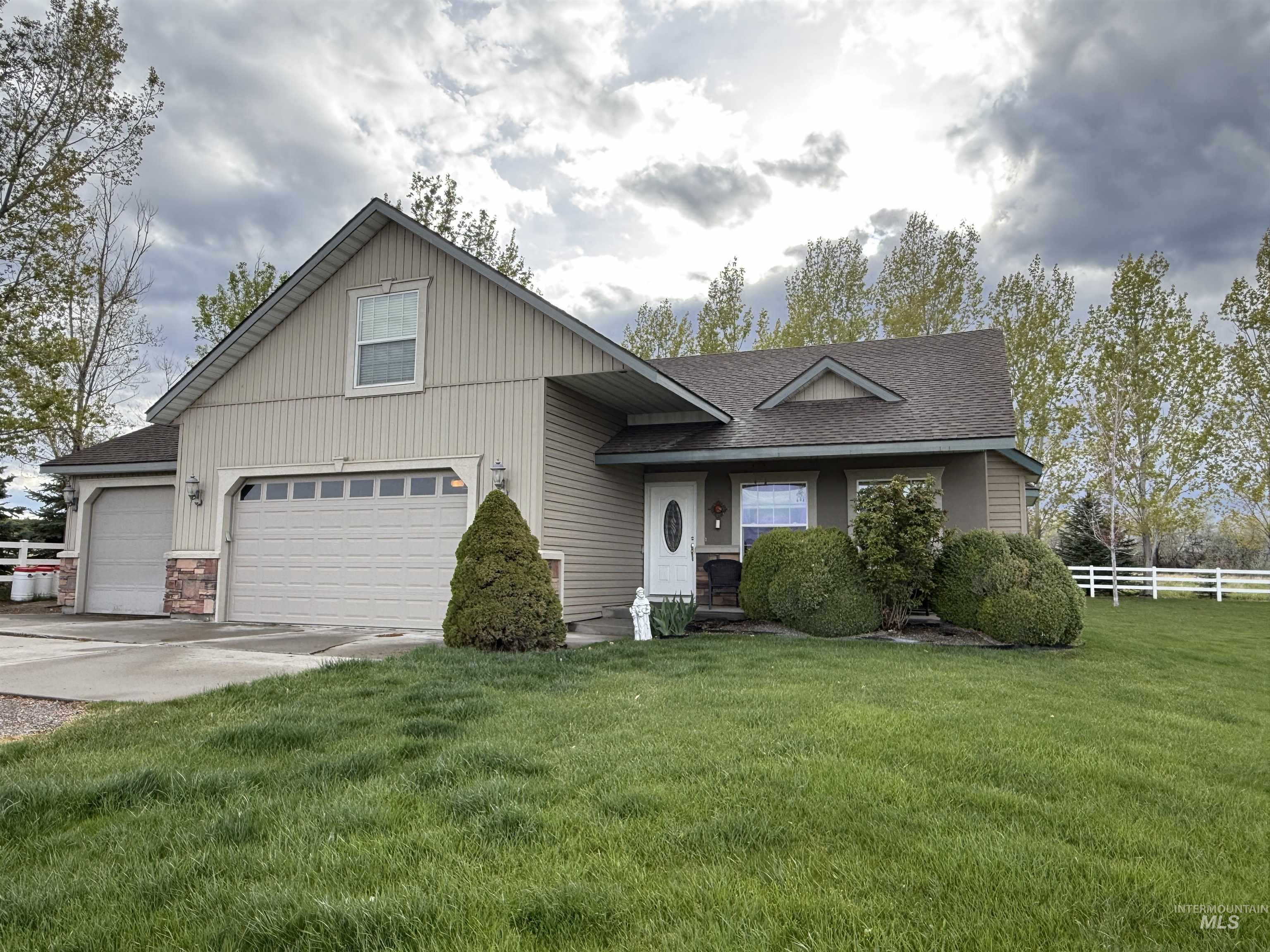 3287 N 3137 E Property Photo 1