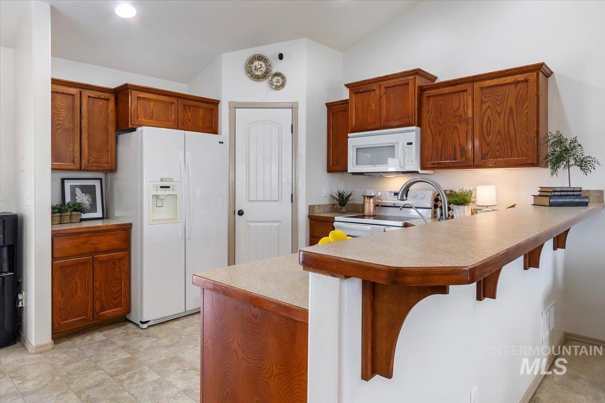 581 Creekside Way Property Photo 10