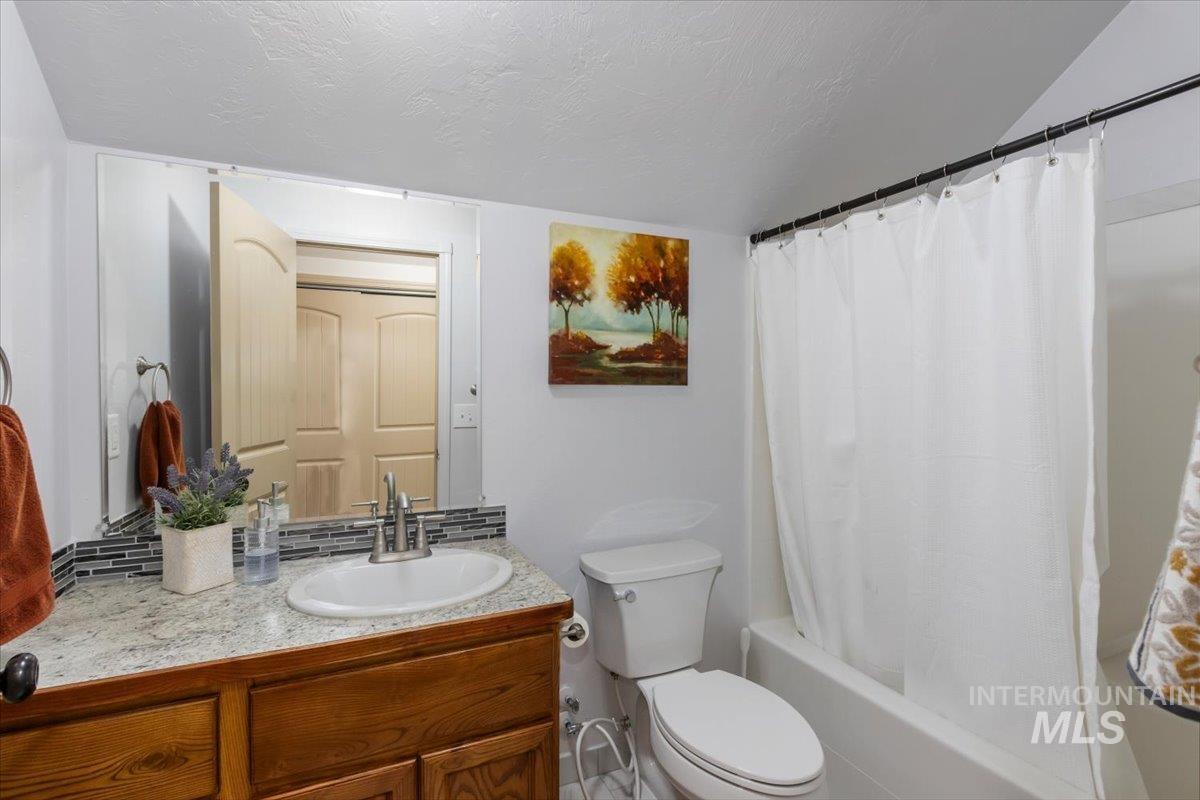 581 Creekside Way Property Photo 20