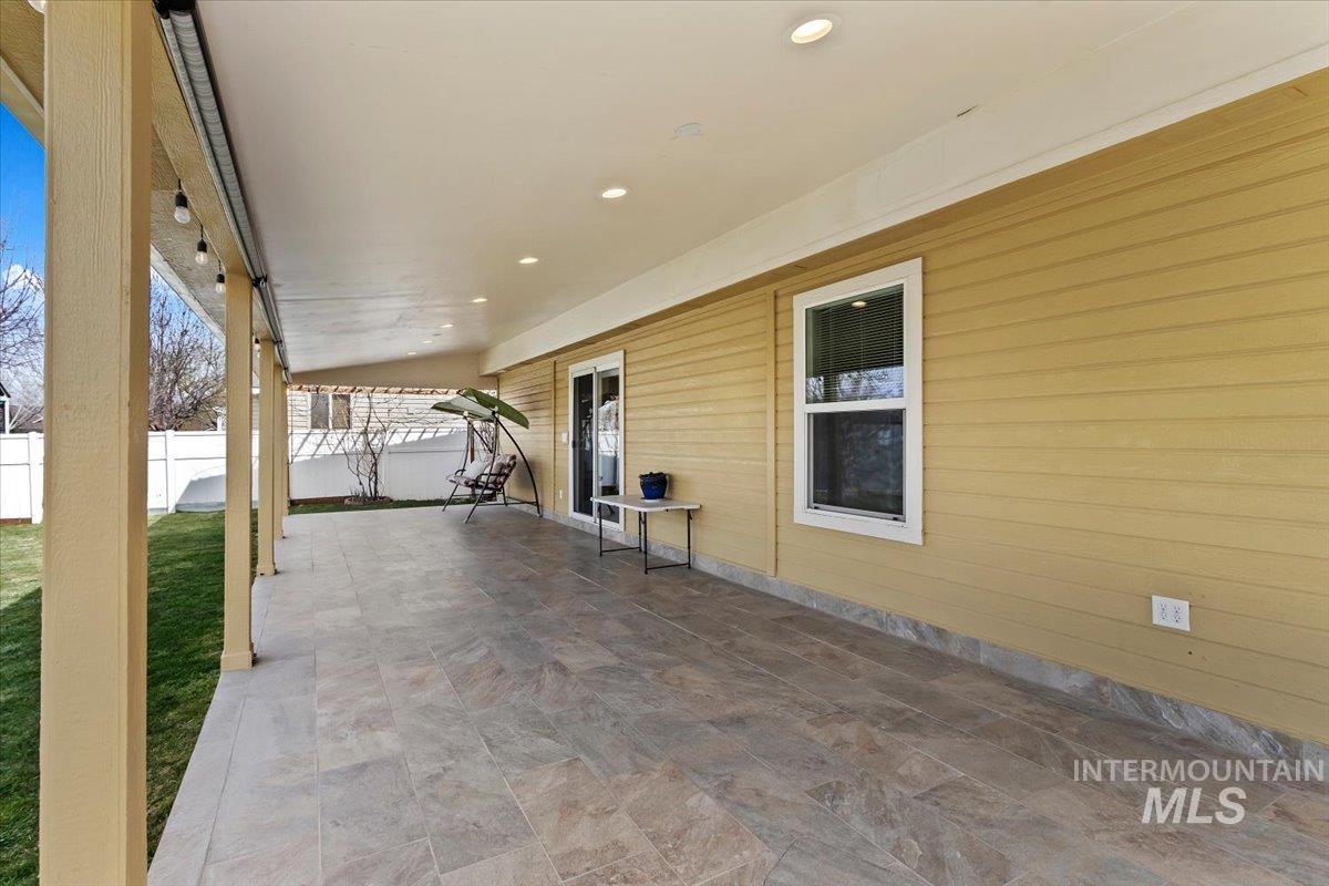 581 Creekside Way Property Photo 23