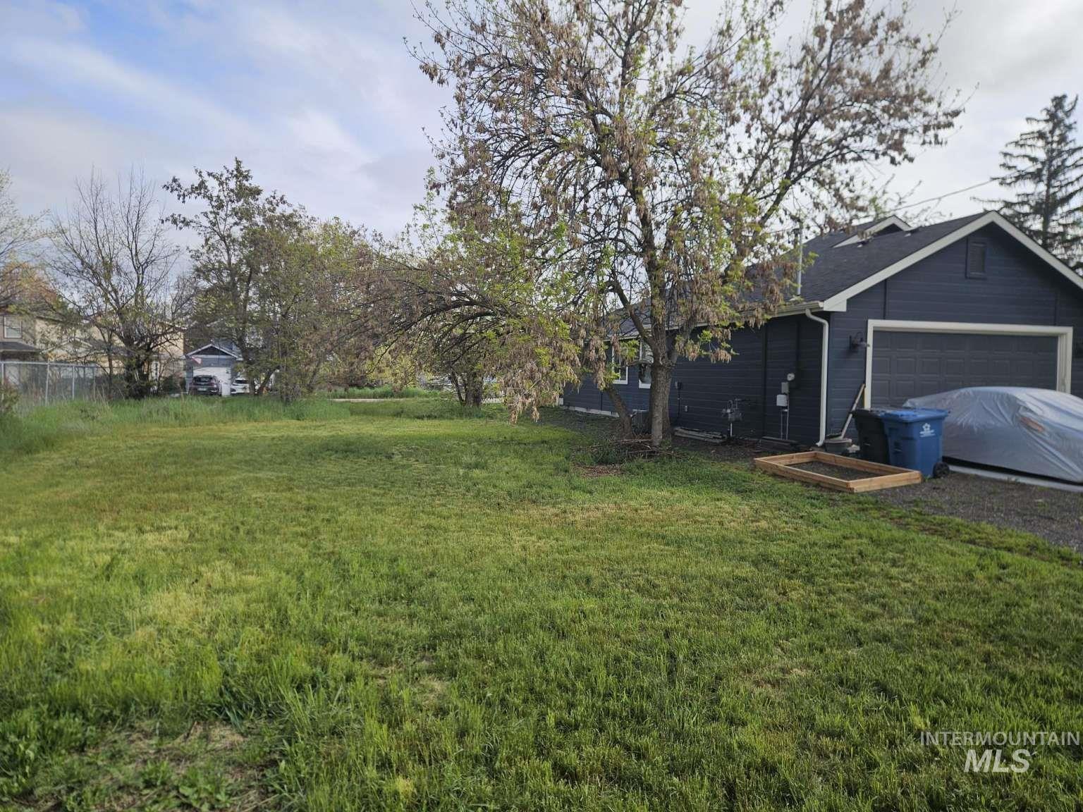 11423 W Arch St Property Photo 13