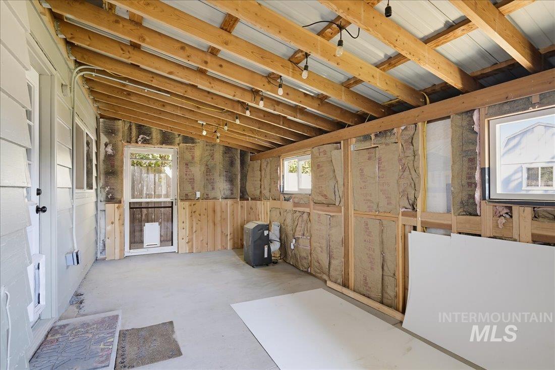 20602 Academy Rd Property Photo 26
