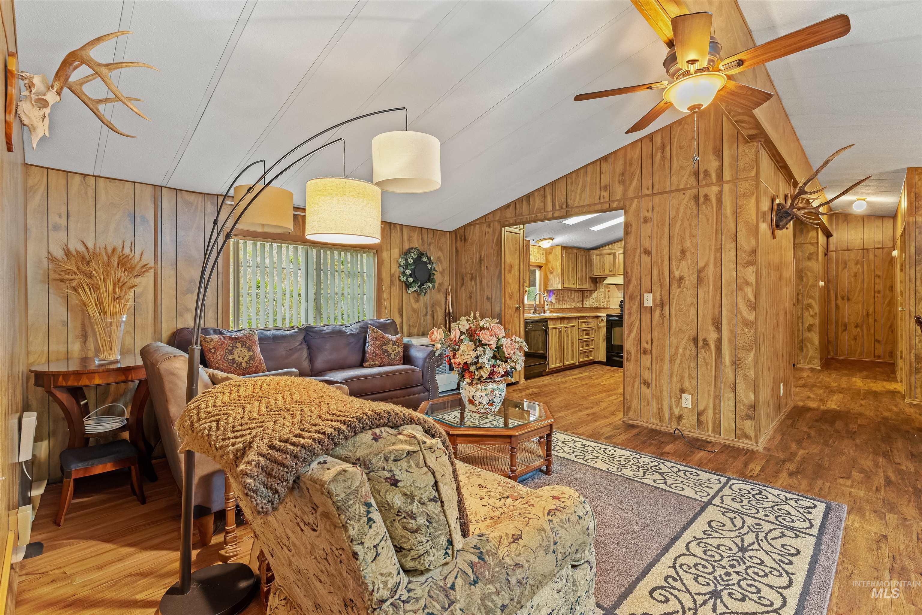 27535 Garden Gulch Road Property Photo 13
