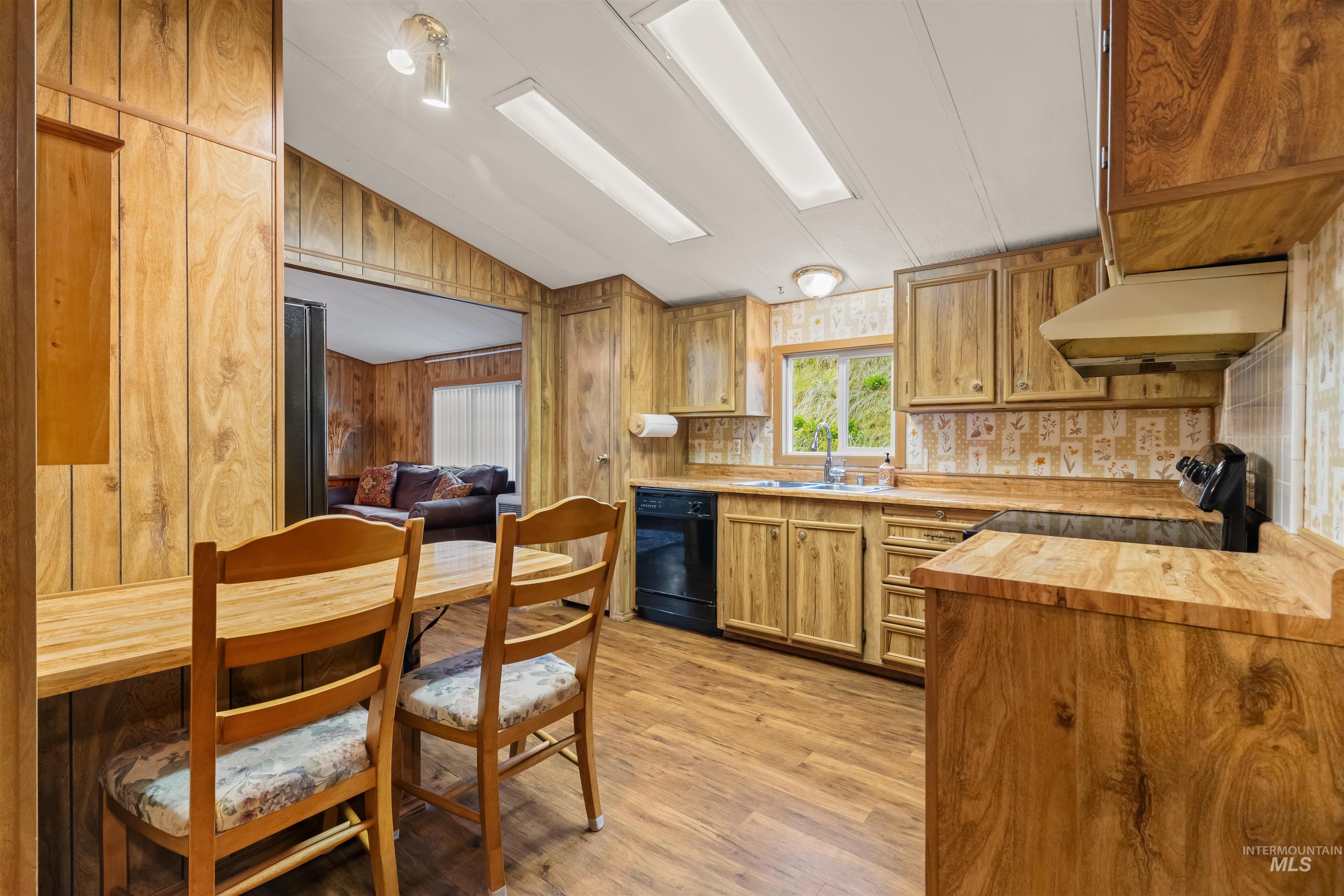 27535 Garden Gulch Road Property Photo 15