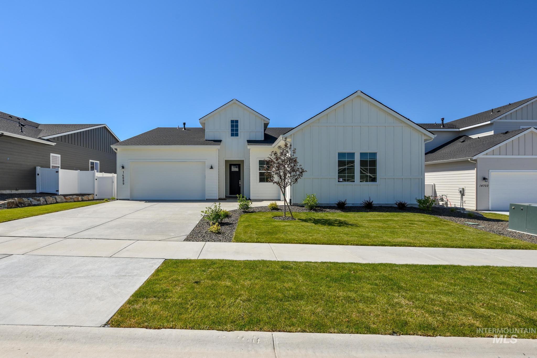 14689 Serenity Point St Property Photo 2