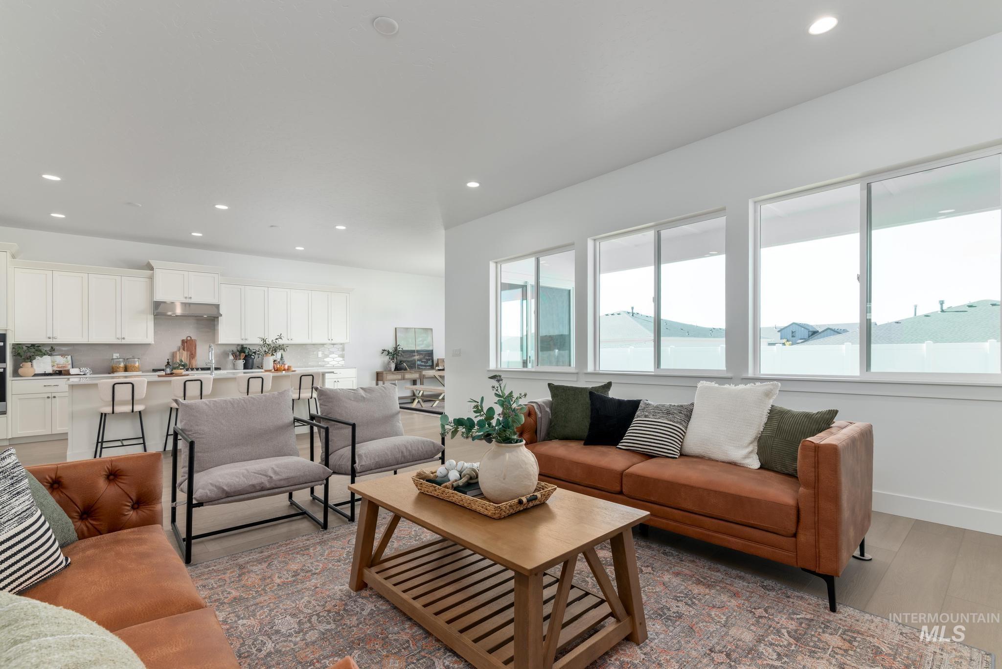 14689 Serenity Point St Property Photo 8