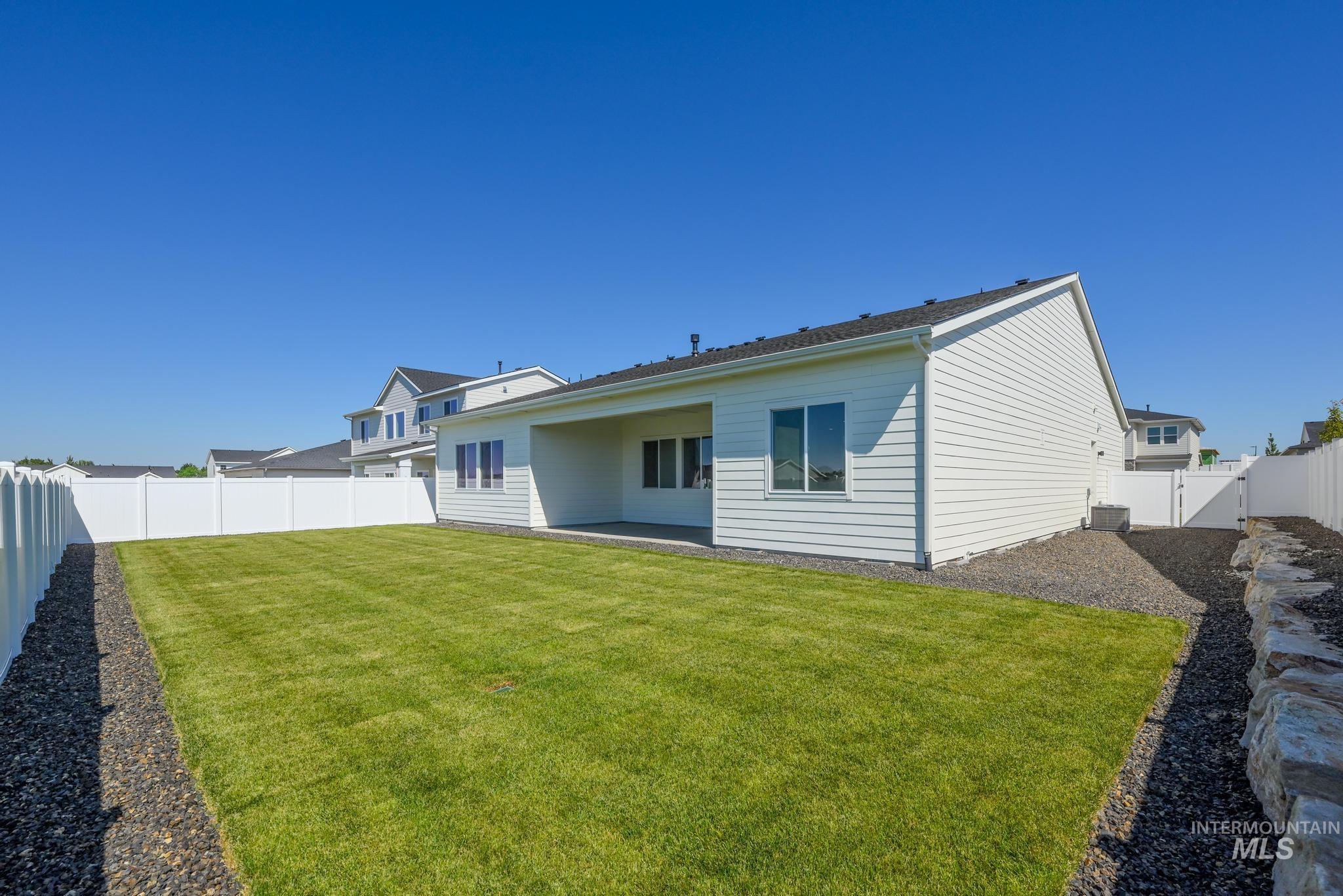 14689 Serenity Point St Property Photo 30