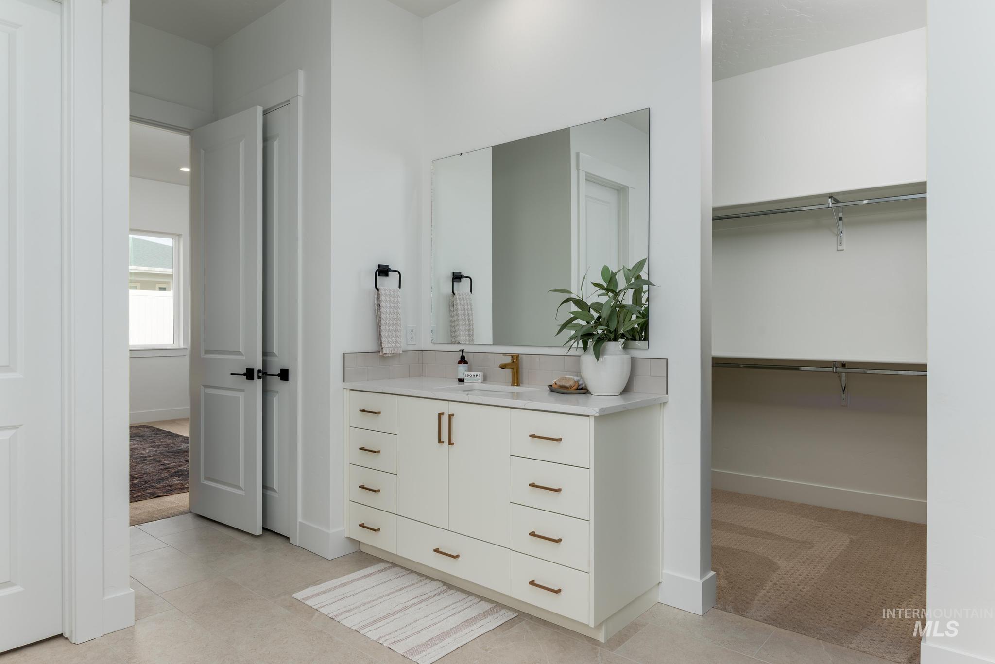 4909 W River Oaks Ct Property Photo 10