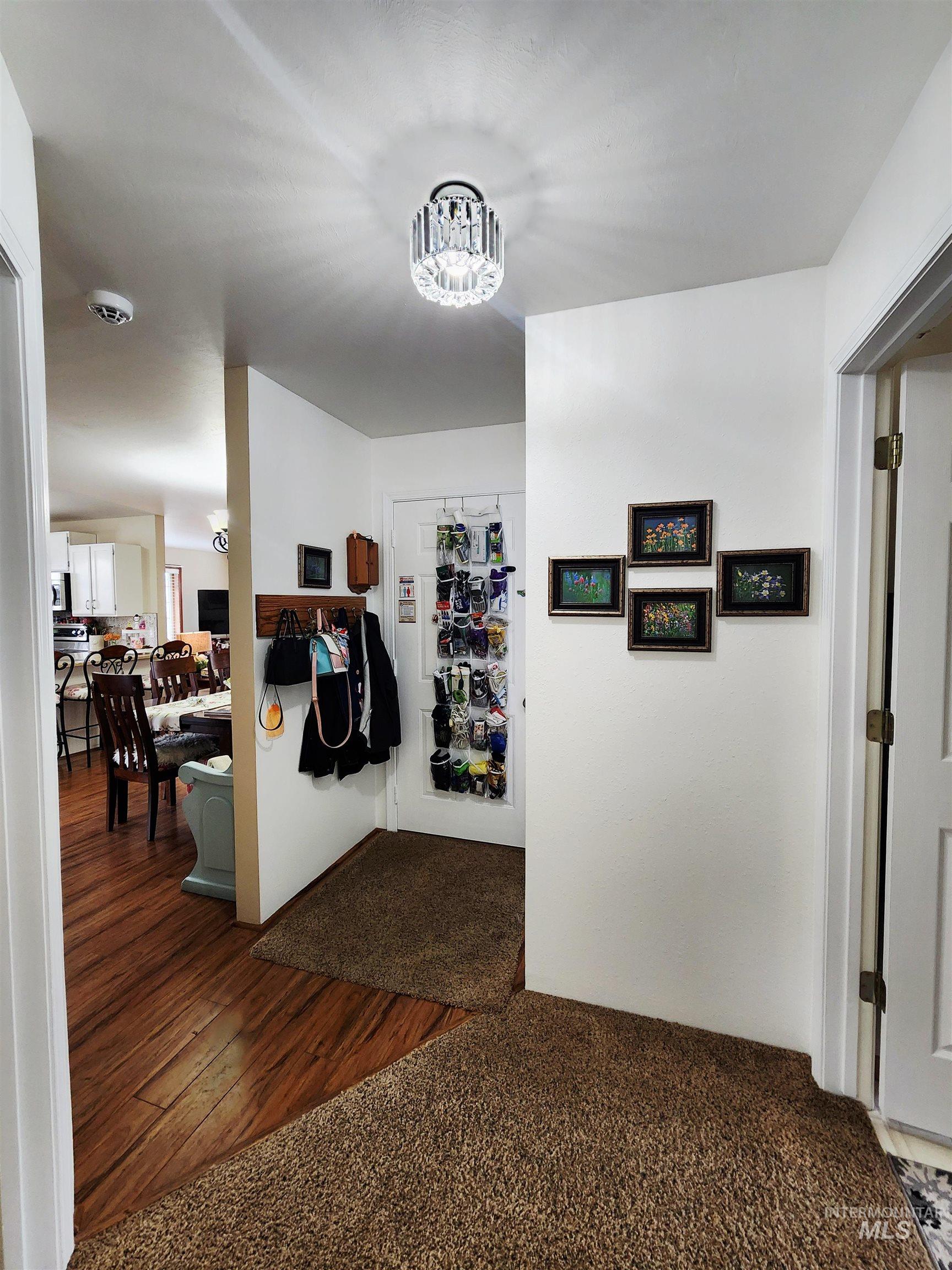 350 N Burton Property Photo 15