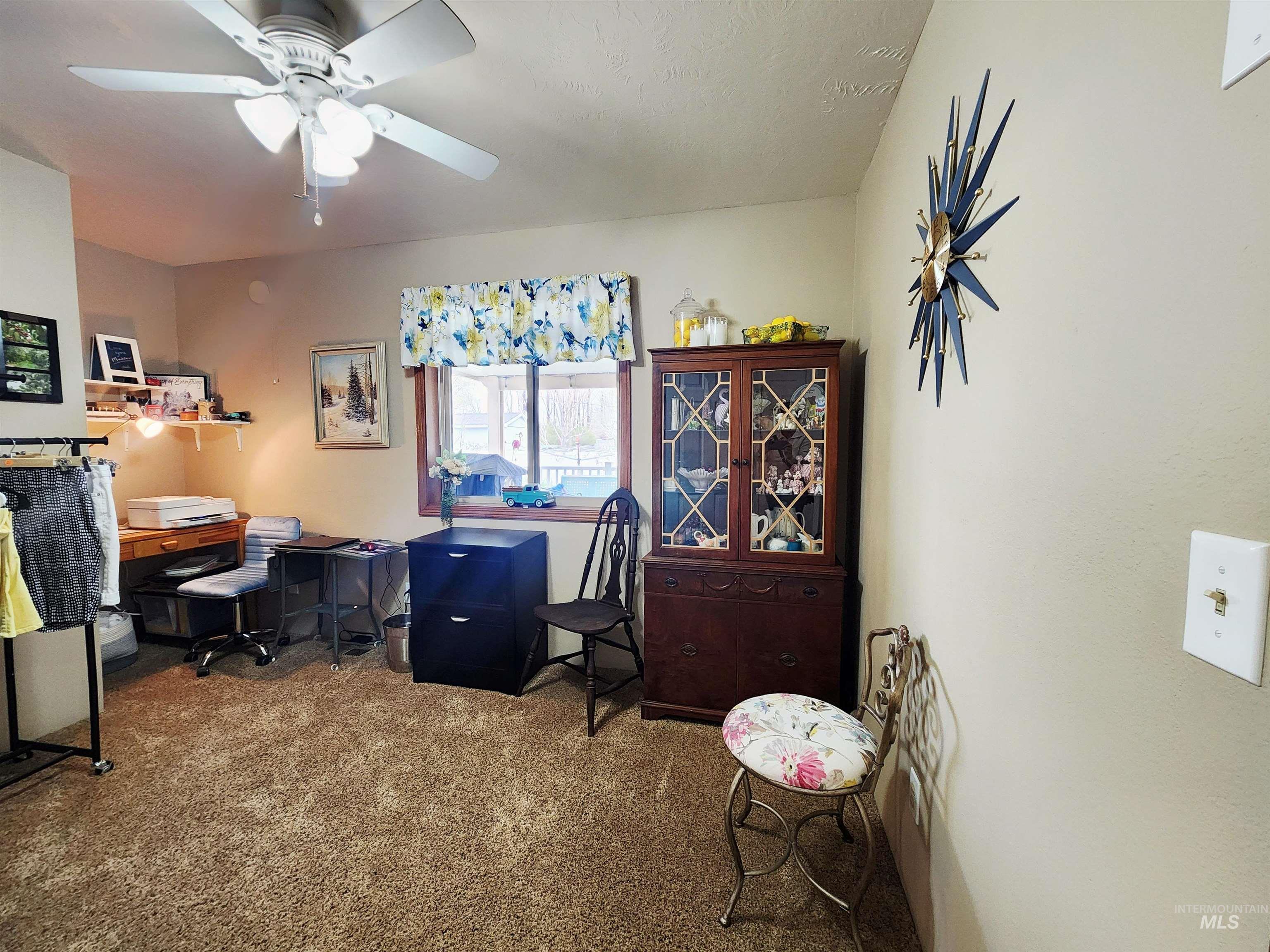 350 N Burton Property Photo 16