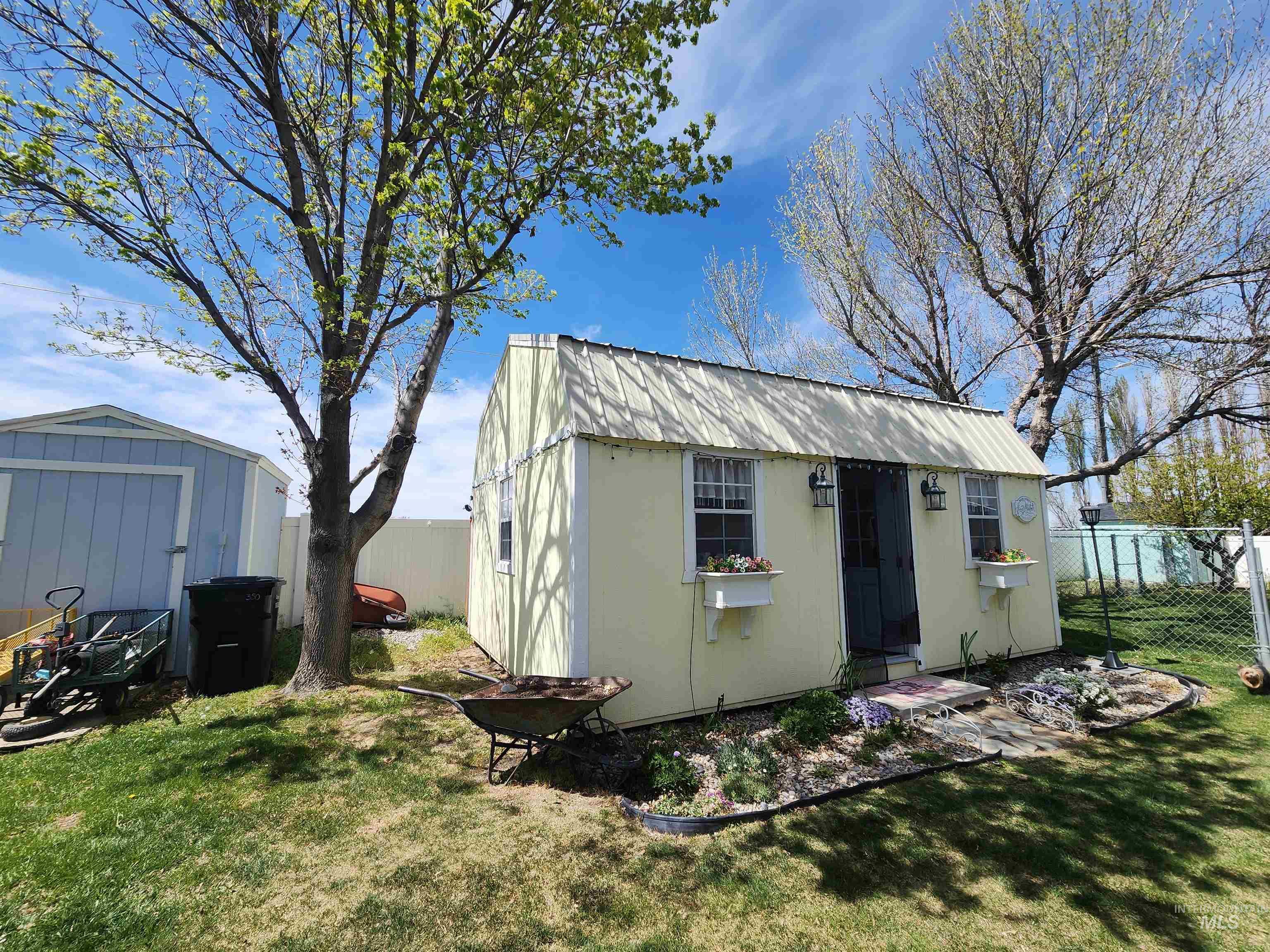 350 N Burton Property Photo 42