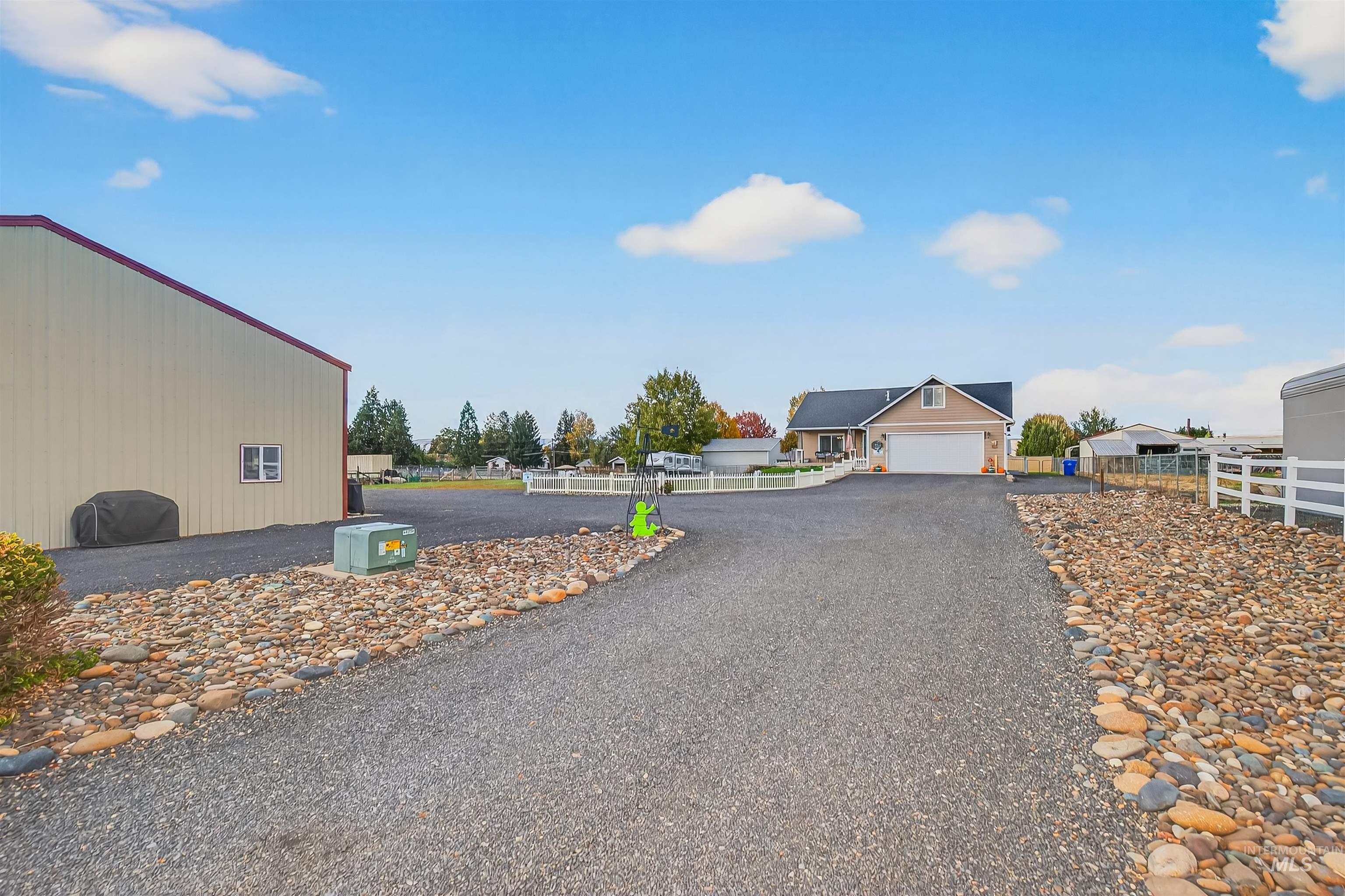 1827 Grelle Ave Property Photo 40