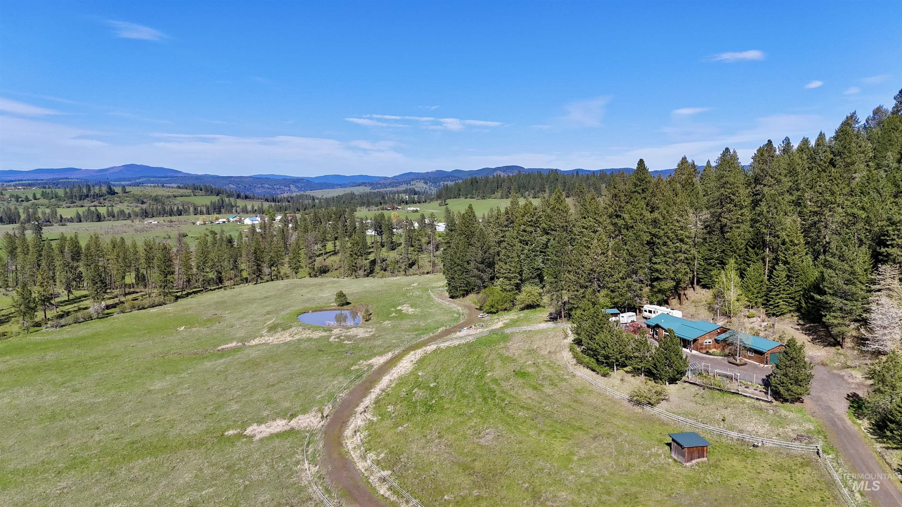 263 Sill Creek Rd. Property Photo 6