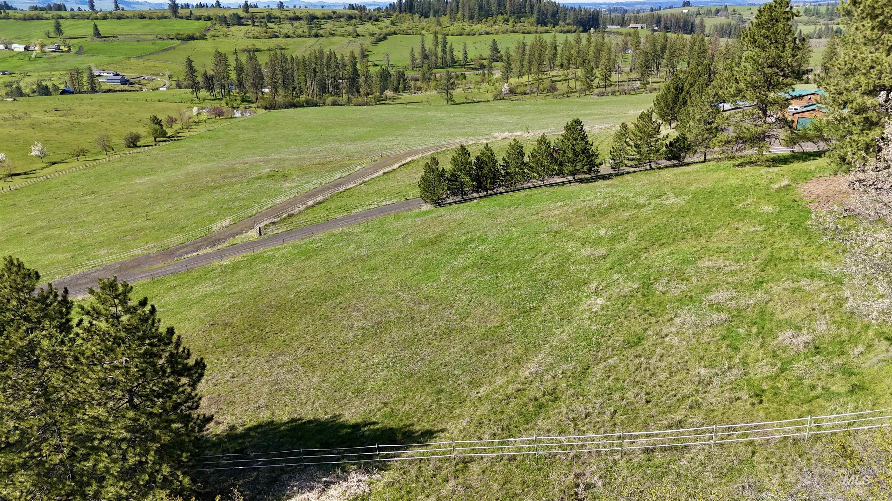 263 Sill Creek Rd. Property Photo 12
