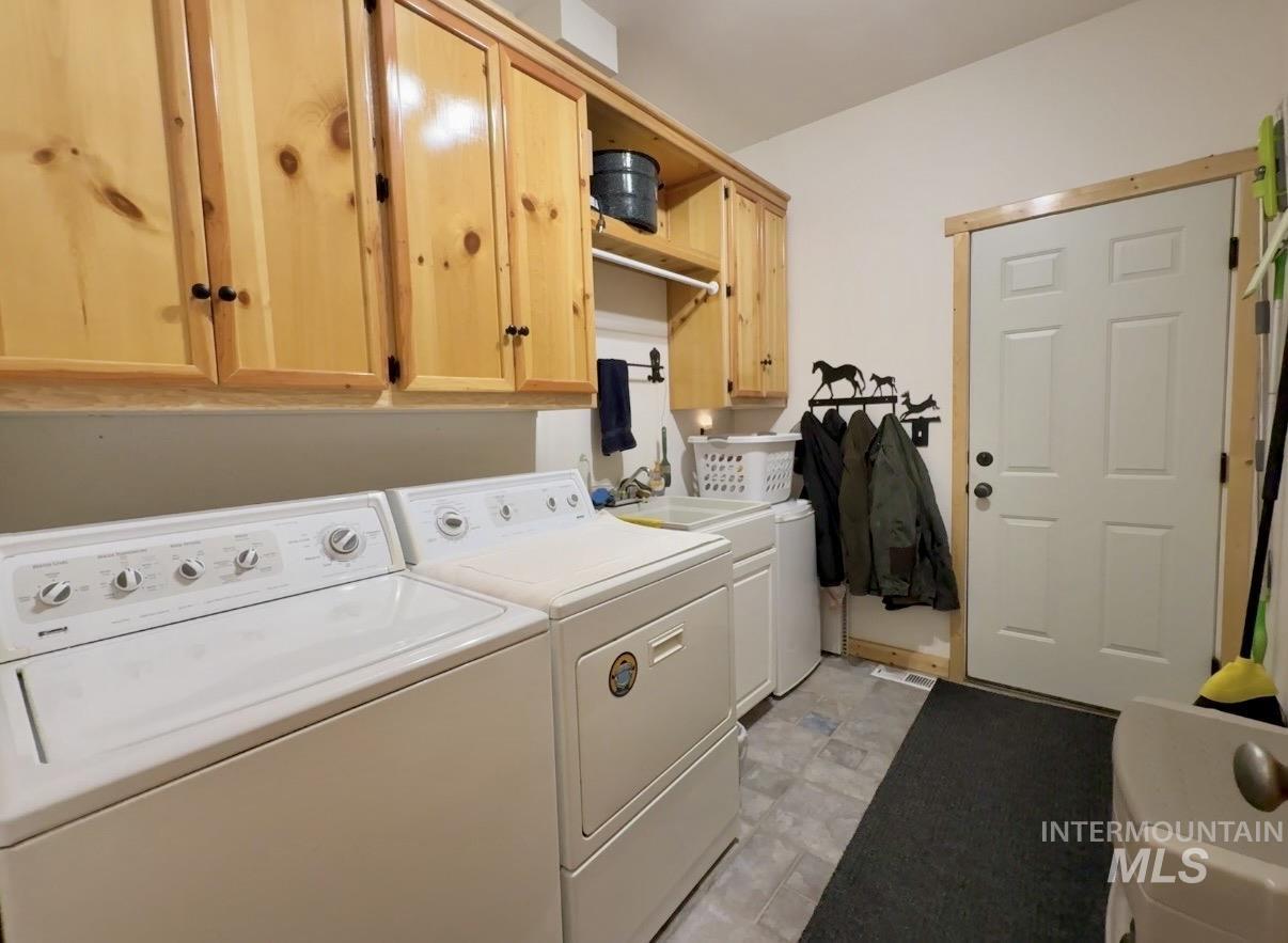 263 Sill Creek Rd. Property Photo 40