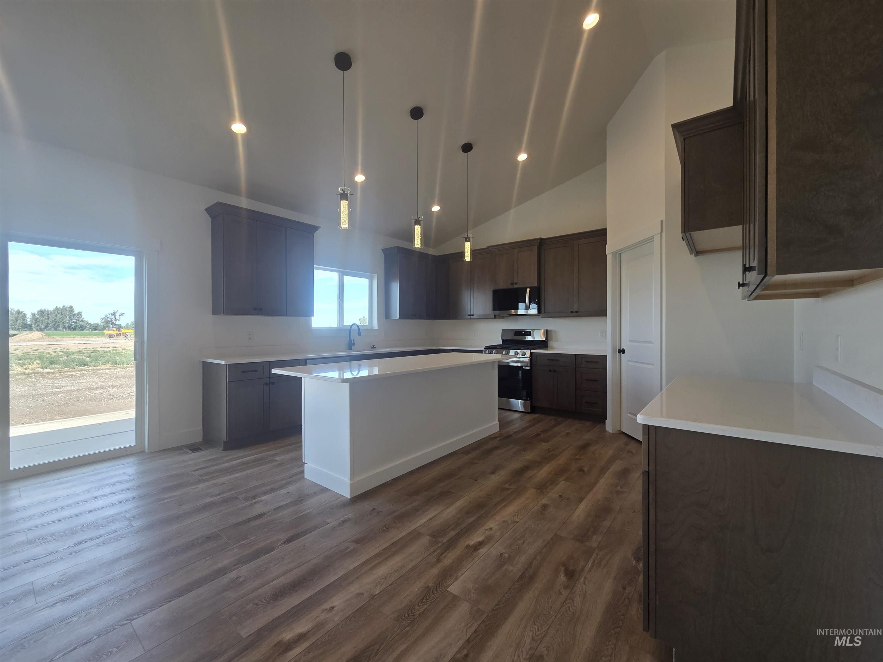 1117 Moss Avenue Property Photo 4