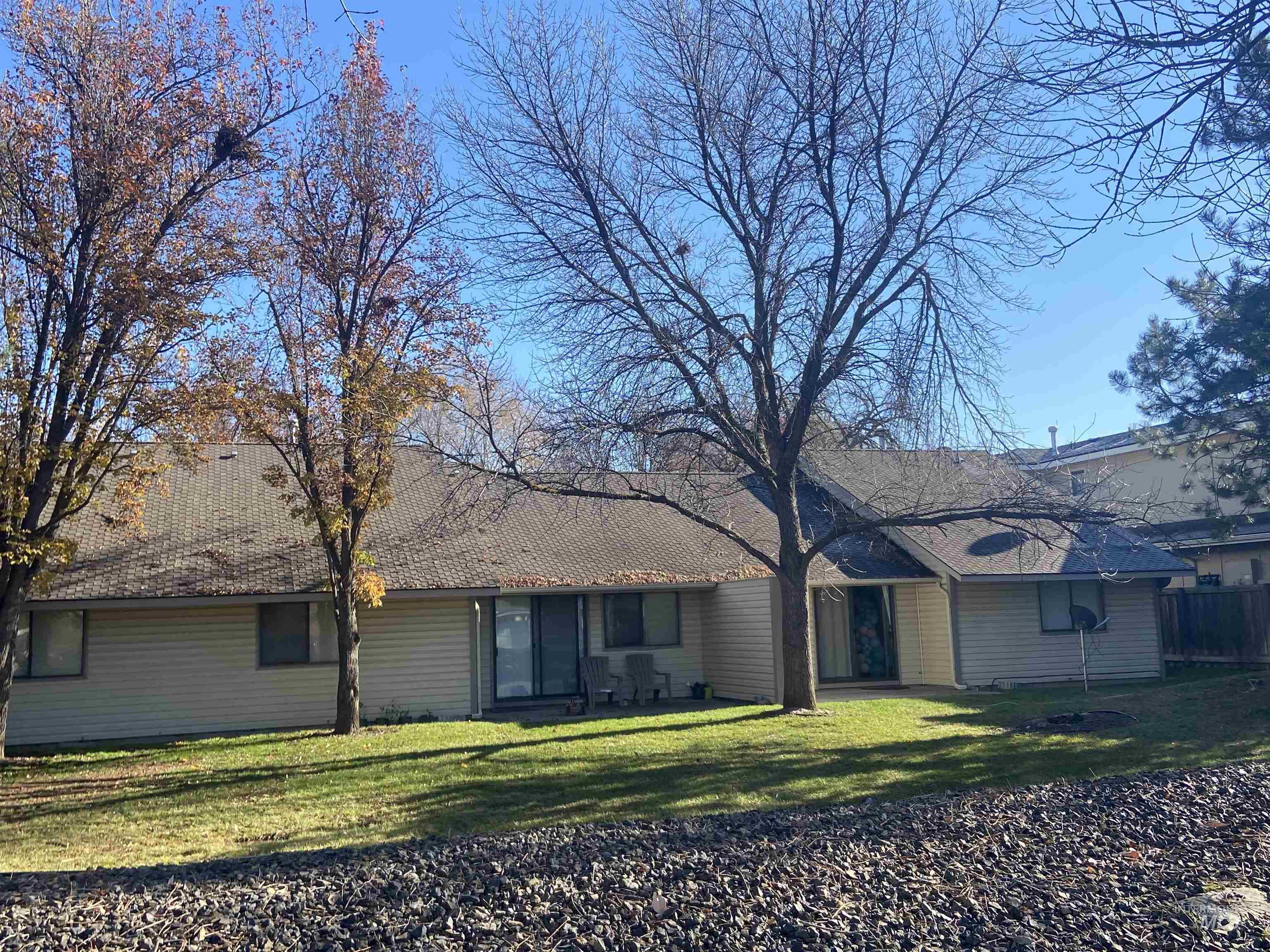 2132 S Gekeler Property Photo 3