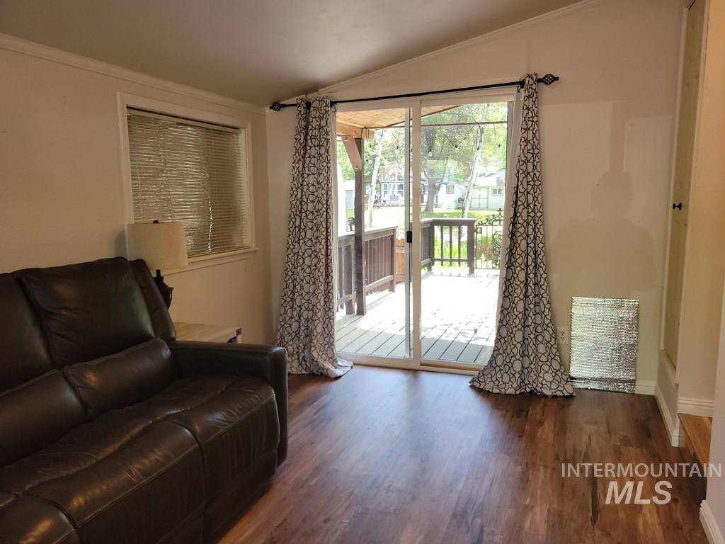 21 E Street Property Photo 11