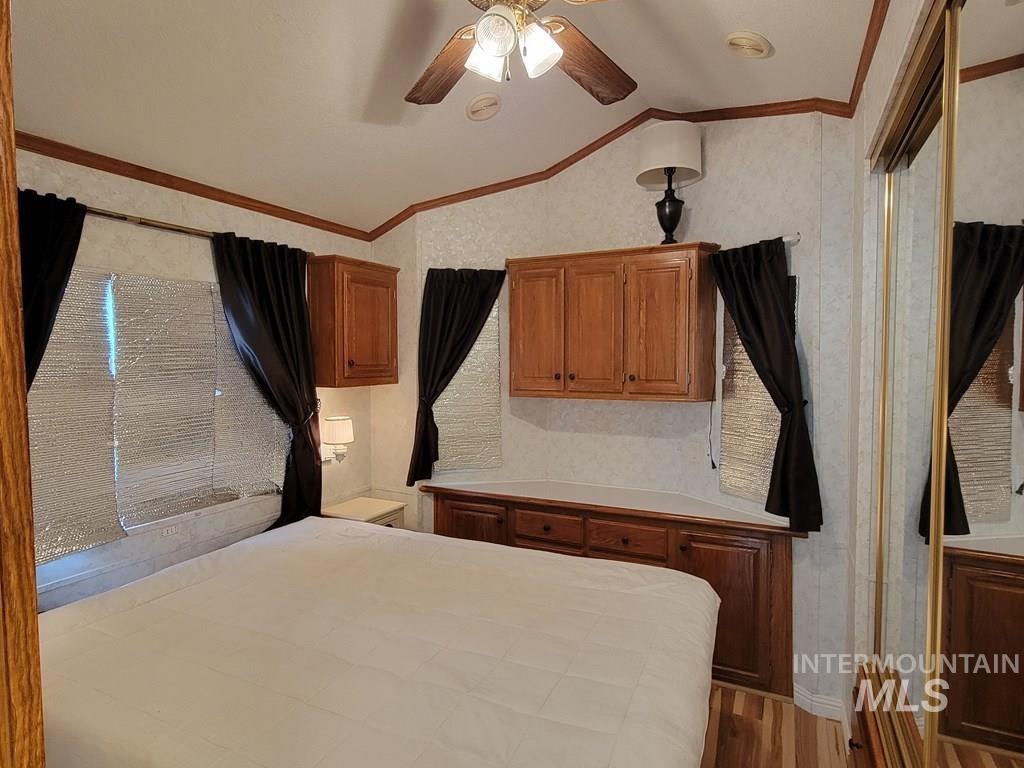 21 E Street Property Photo 16