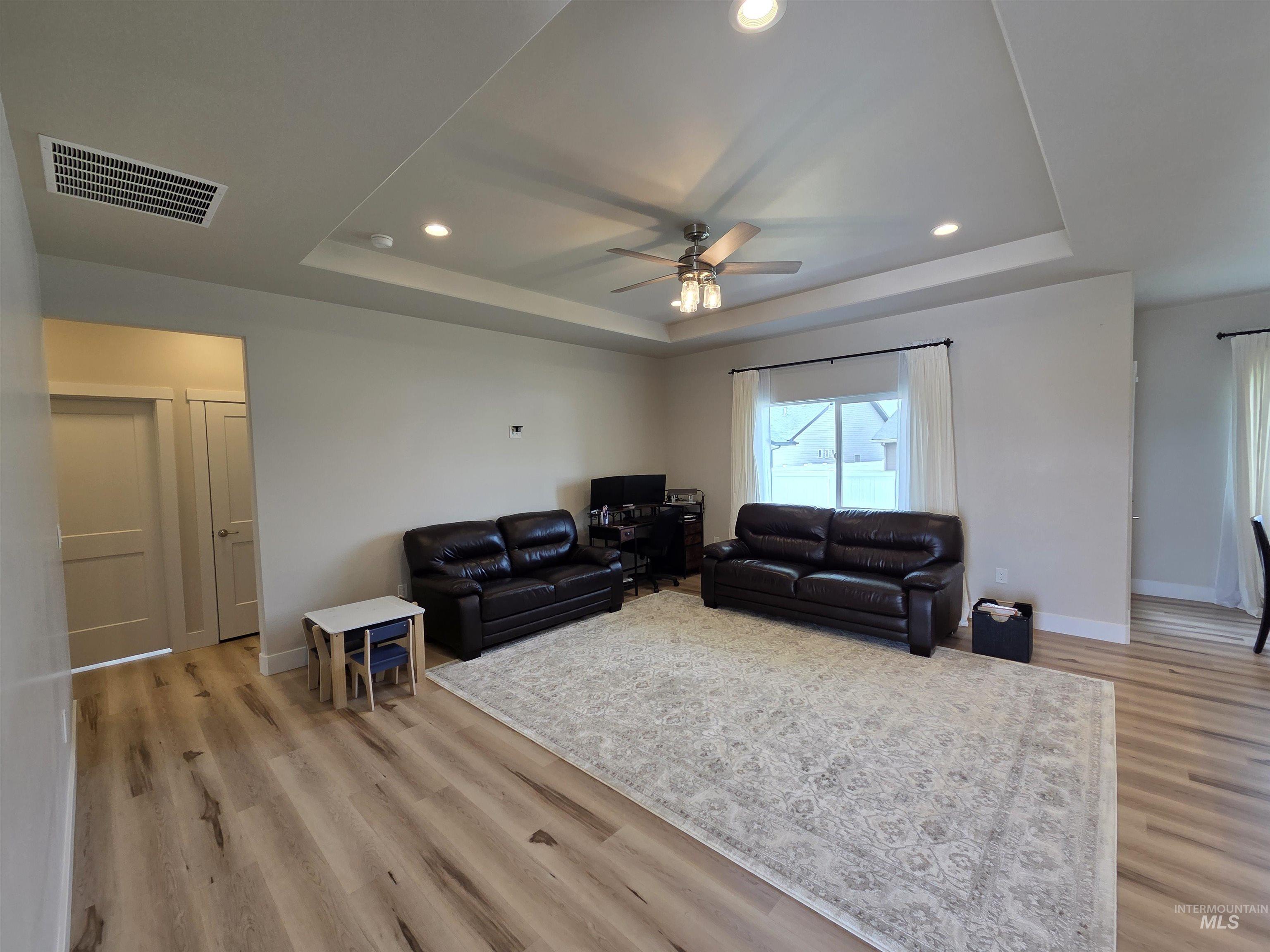 2440 Lotus Ave Property Photo 15